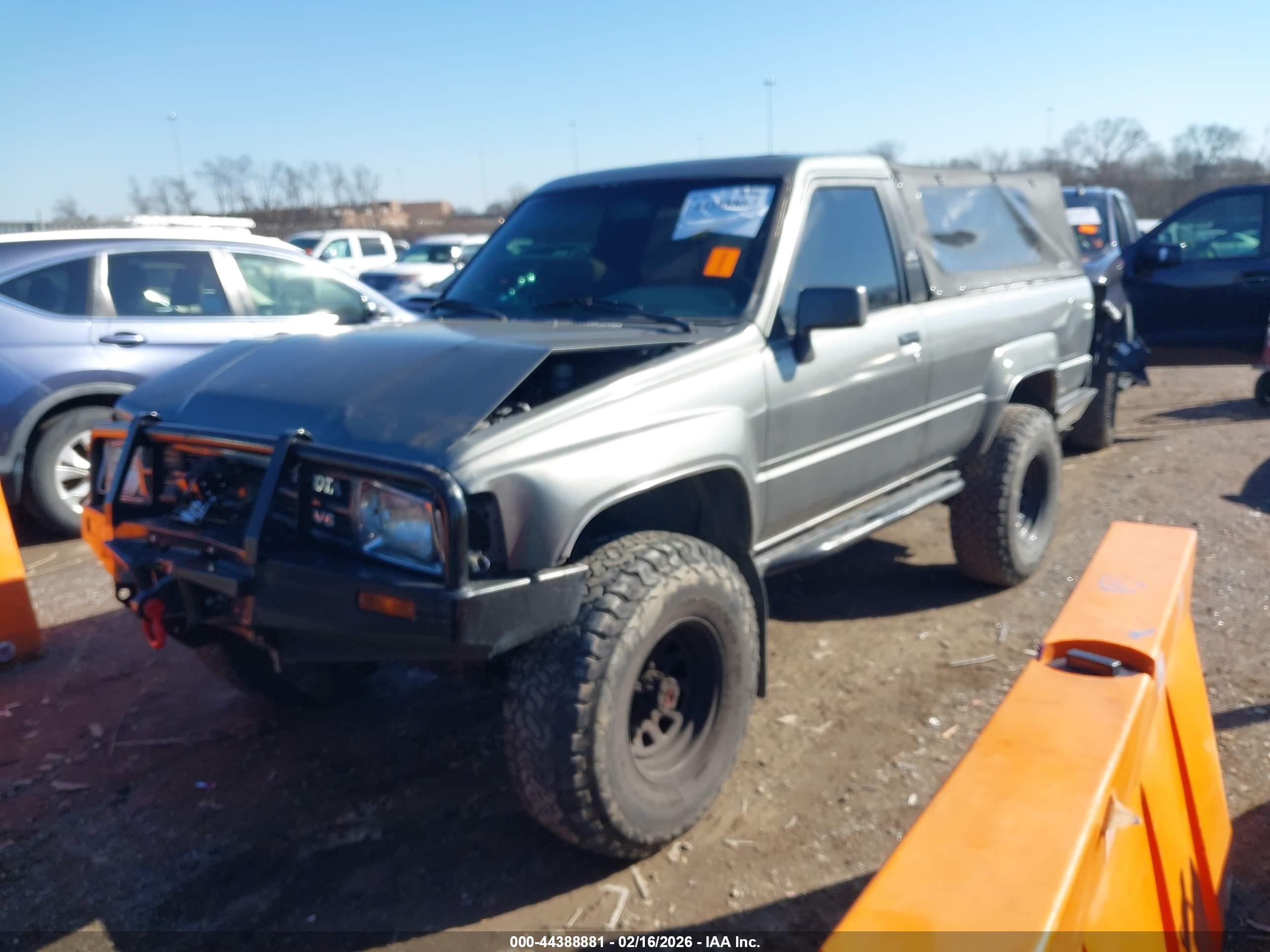 TOYOTA 4RUNNER image 2