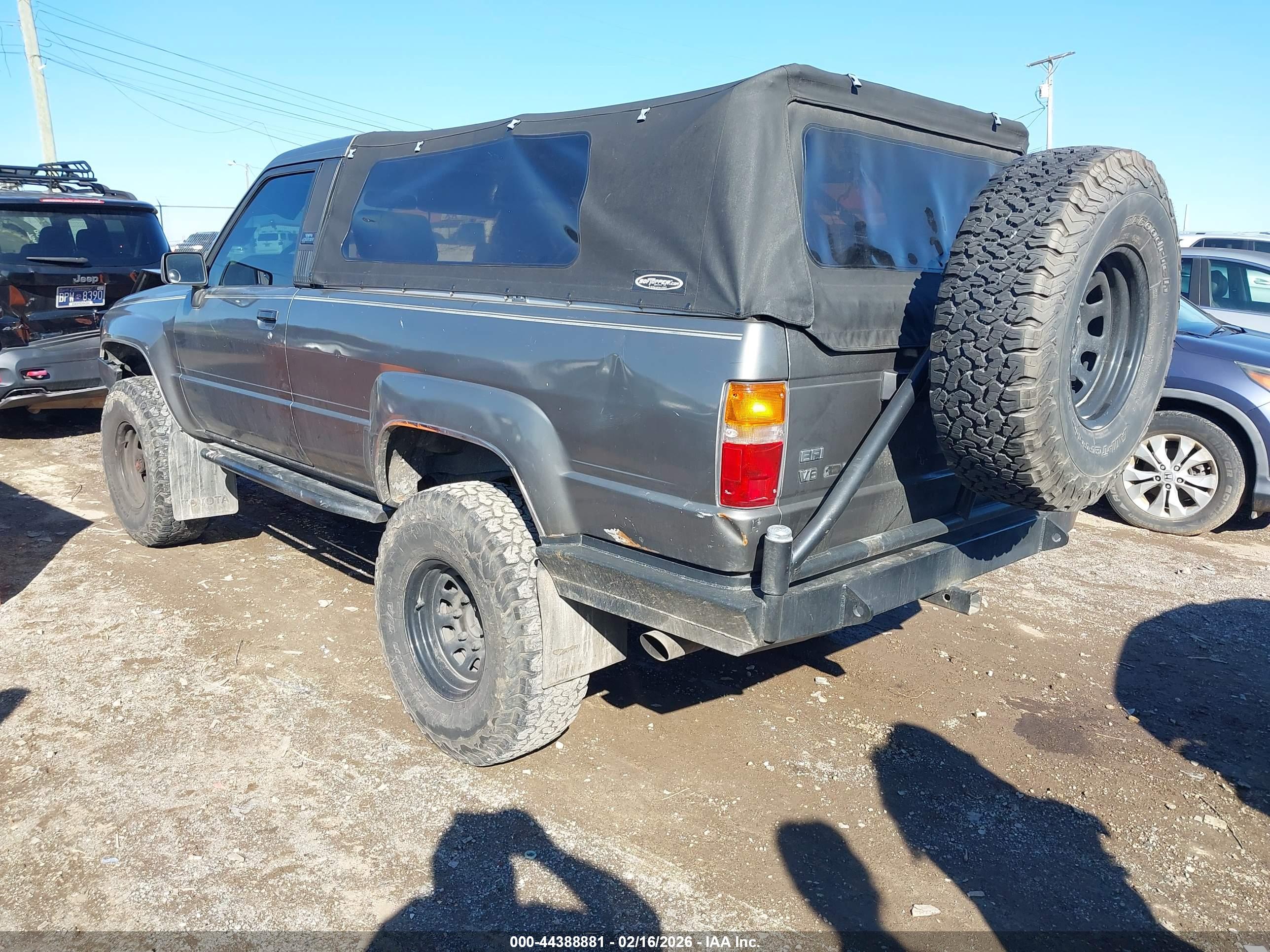 TOYOTA 4RUNNER image 3