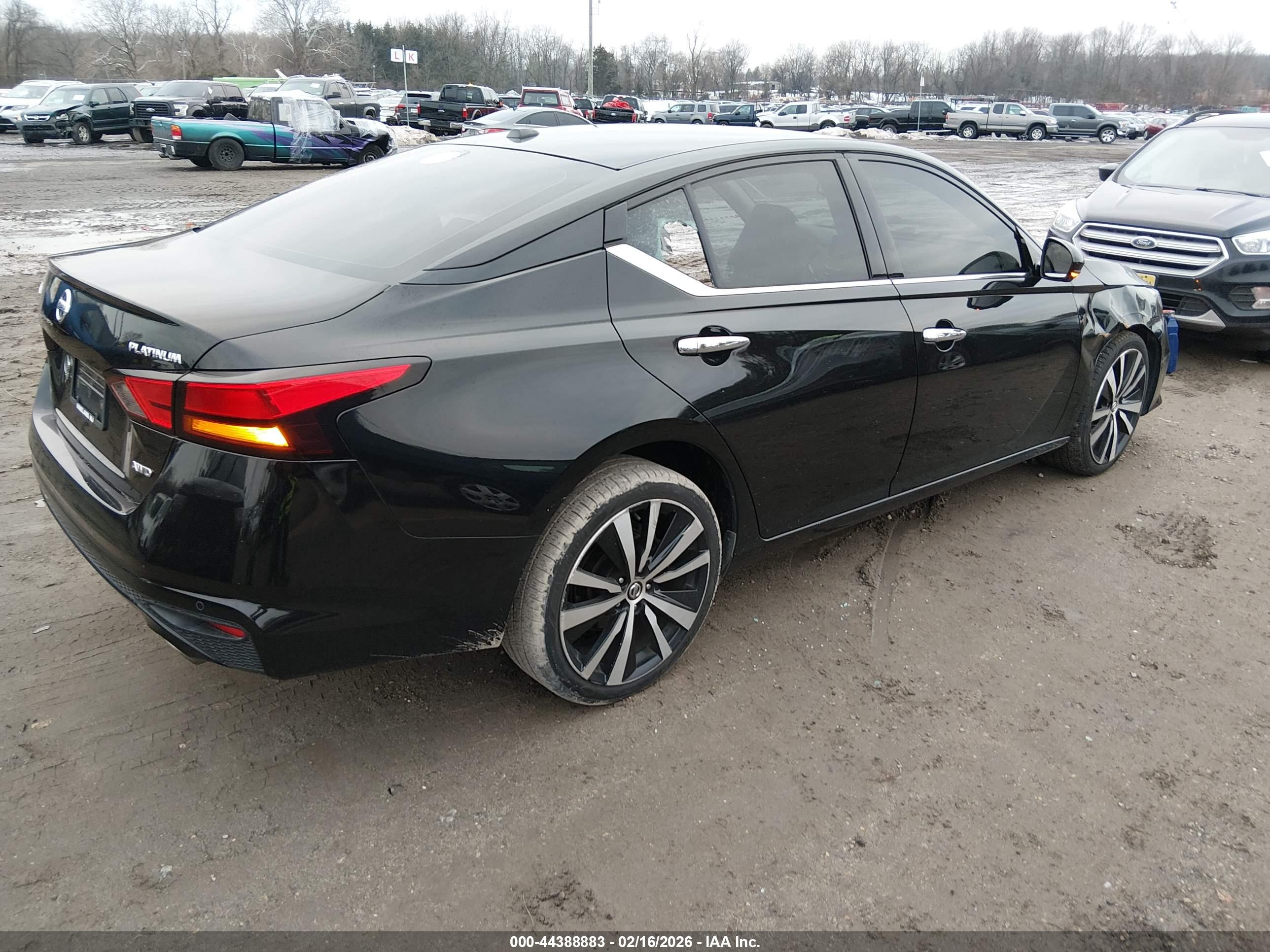 NISSAN ALTIMA image 4