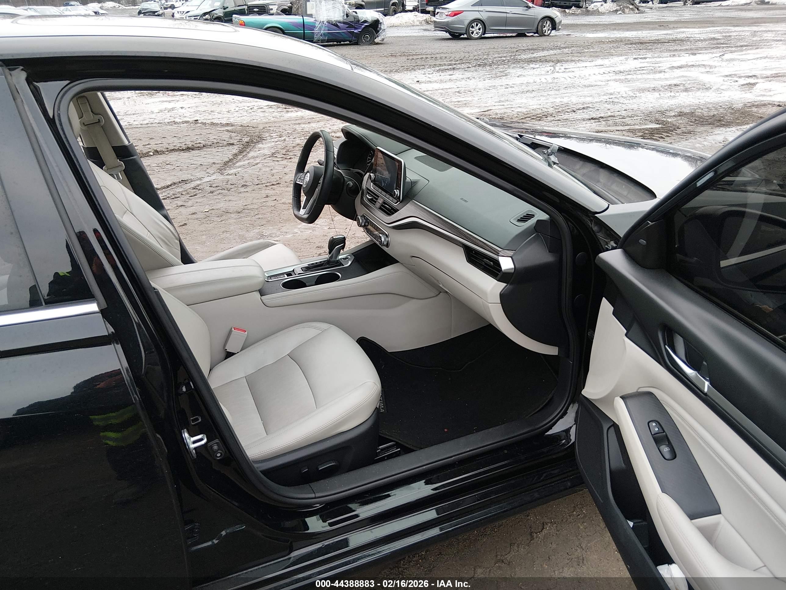 NISSAN ALTIMA image 5