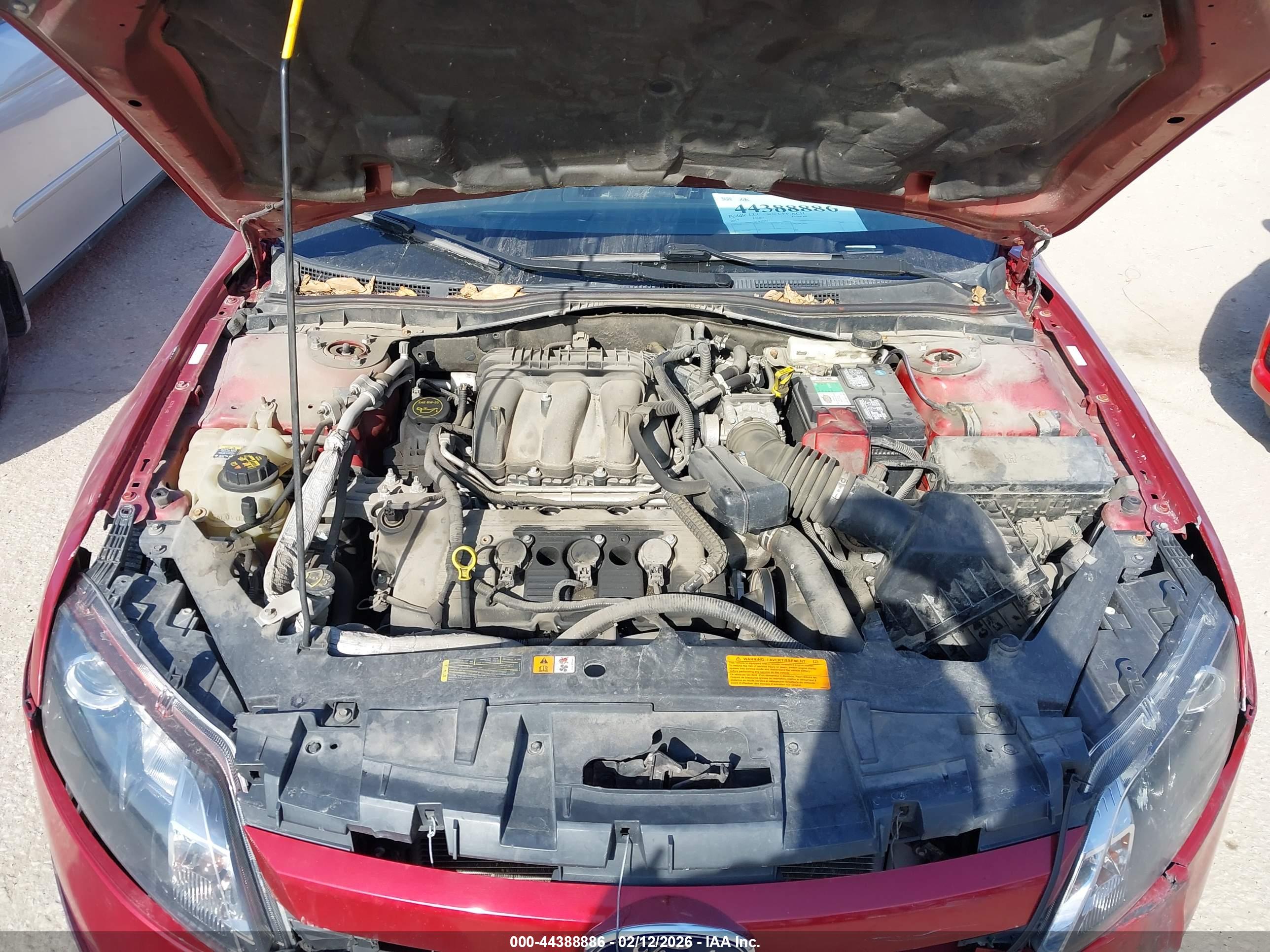 FORD FUSION image 10