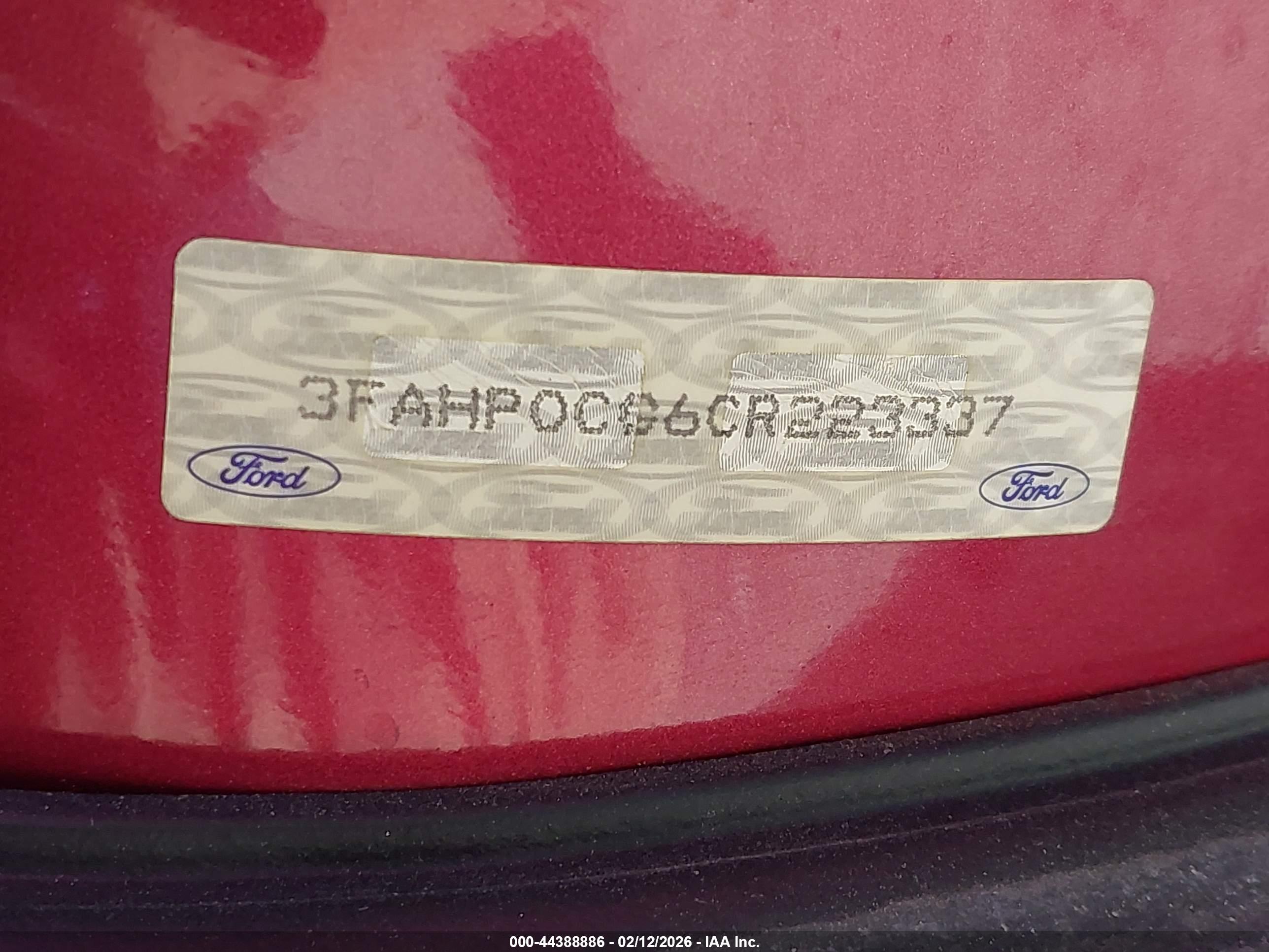 FORD FUSION image 9