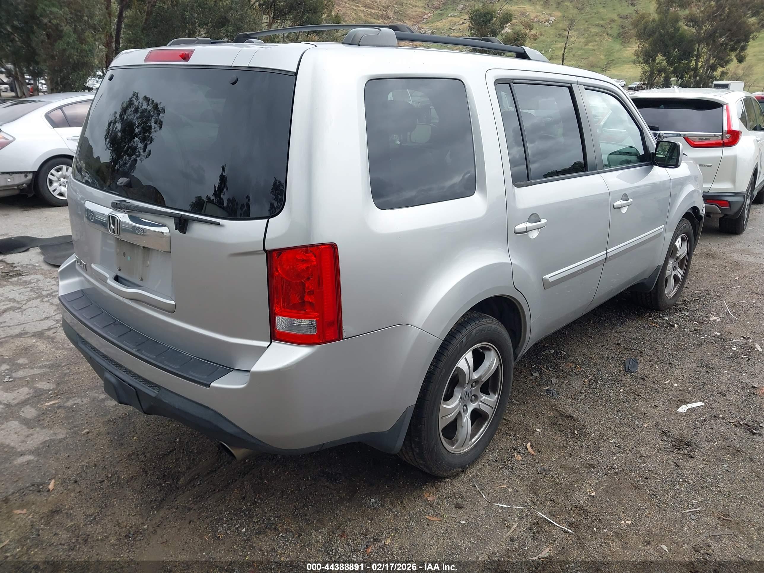 HONDA PILOT image 4