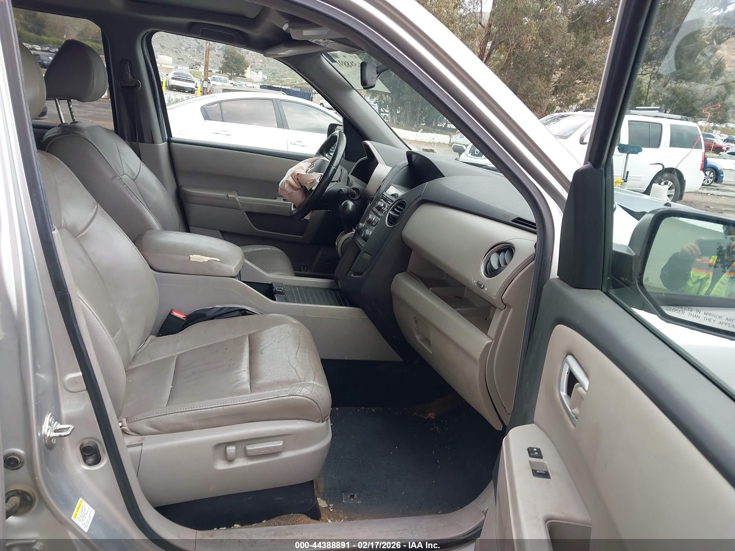HONDA PILOT image 5