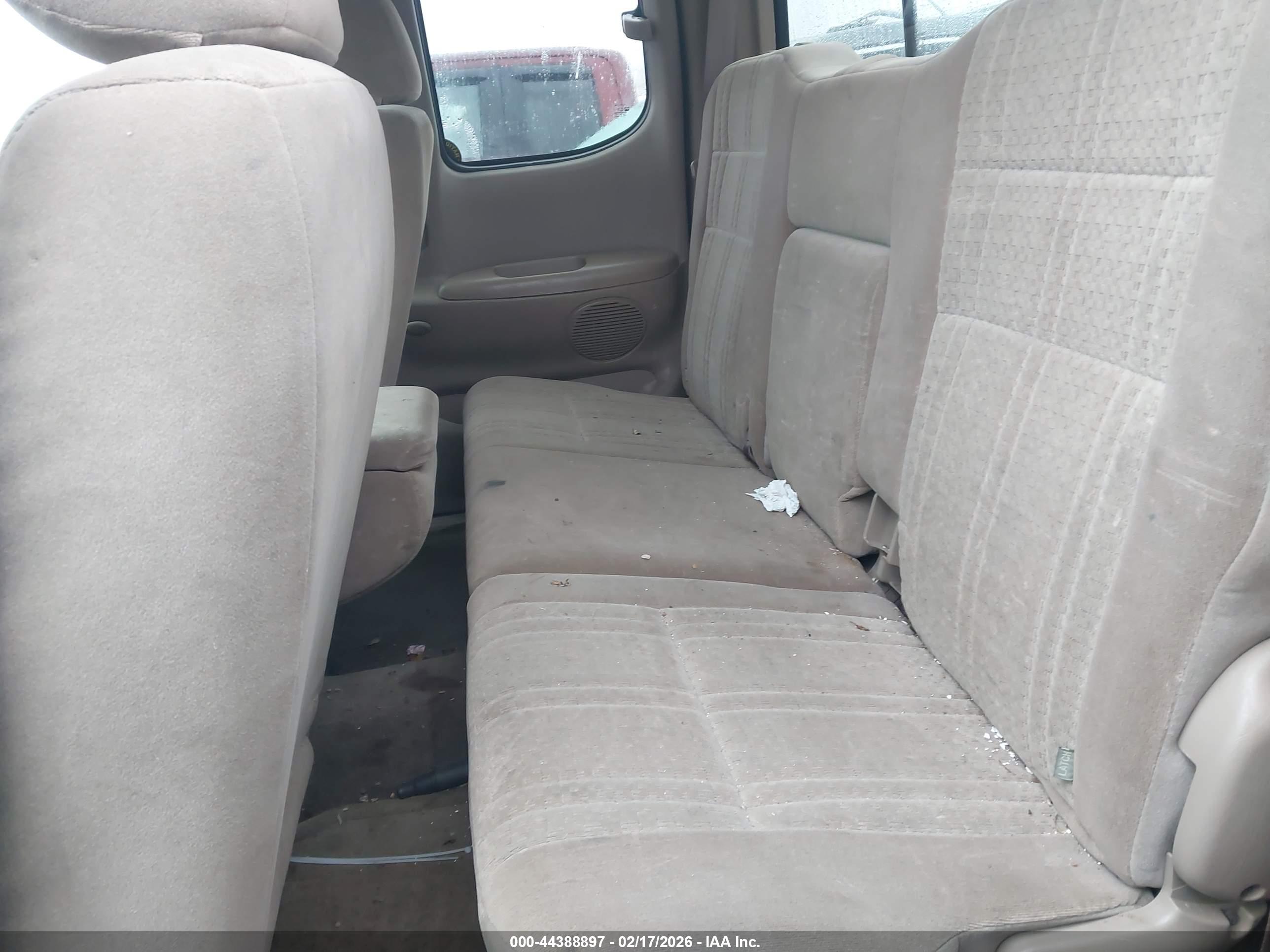 TOYOTA TUNDRA image 8