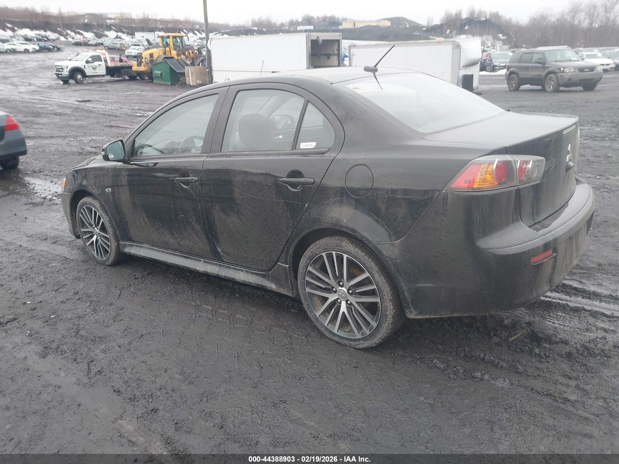 MITSUBISHI LANCER image 3