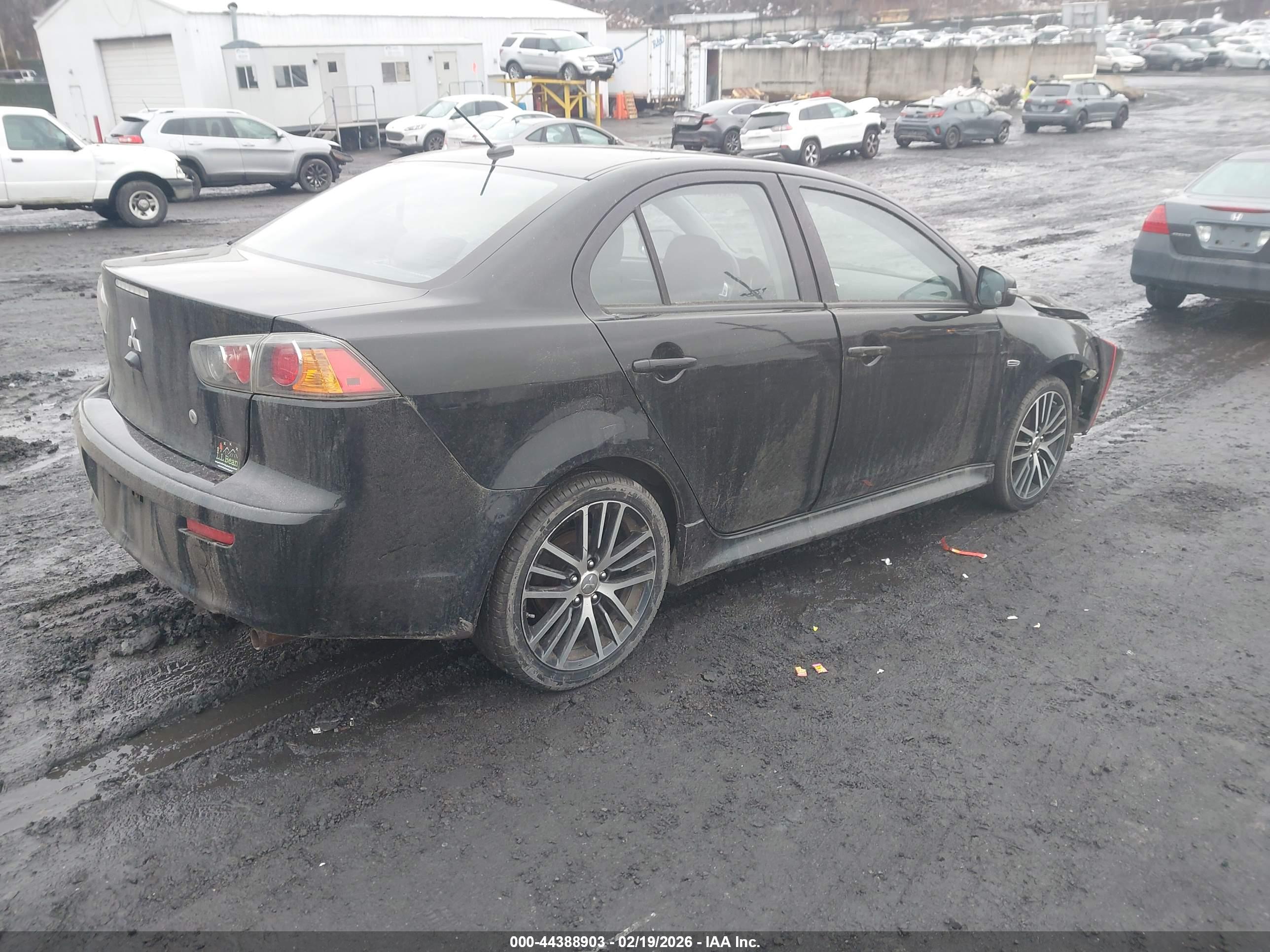 MITSUBISHI LANCER image 4