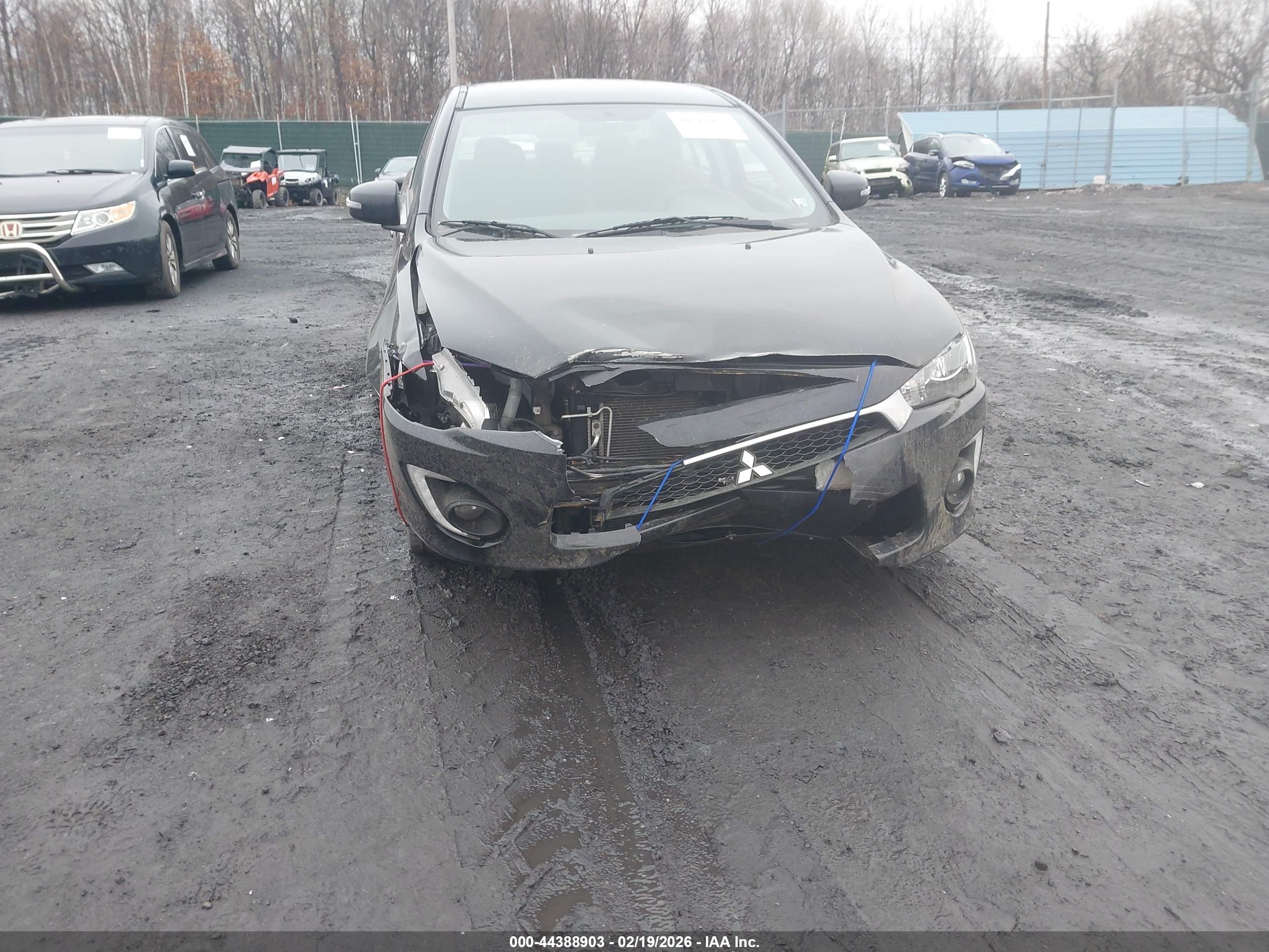 MITSUBISHI LANCER image 6