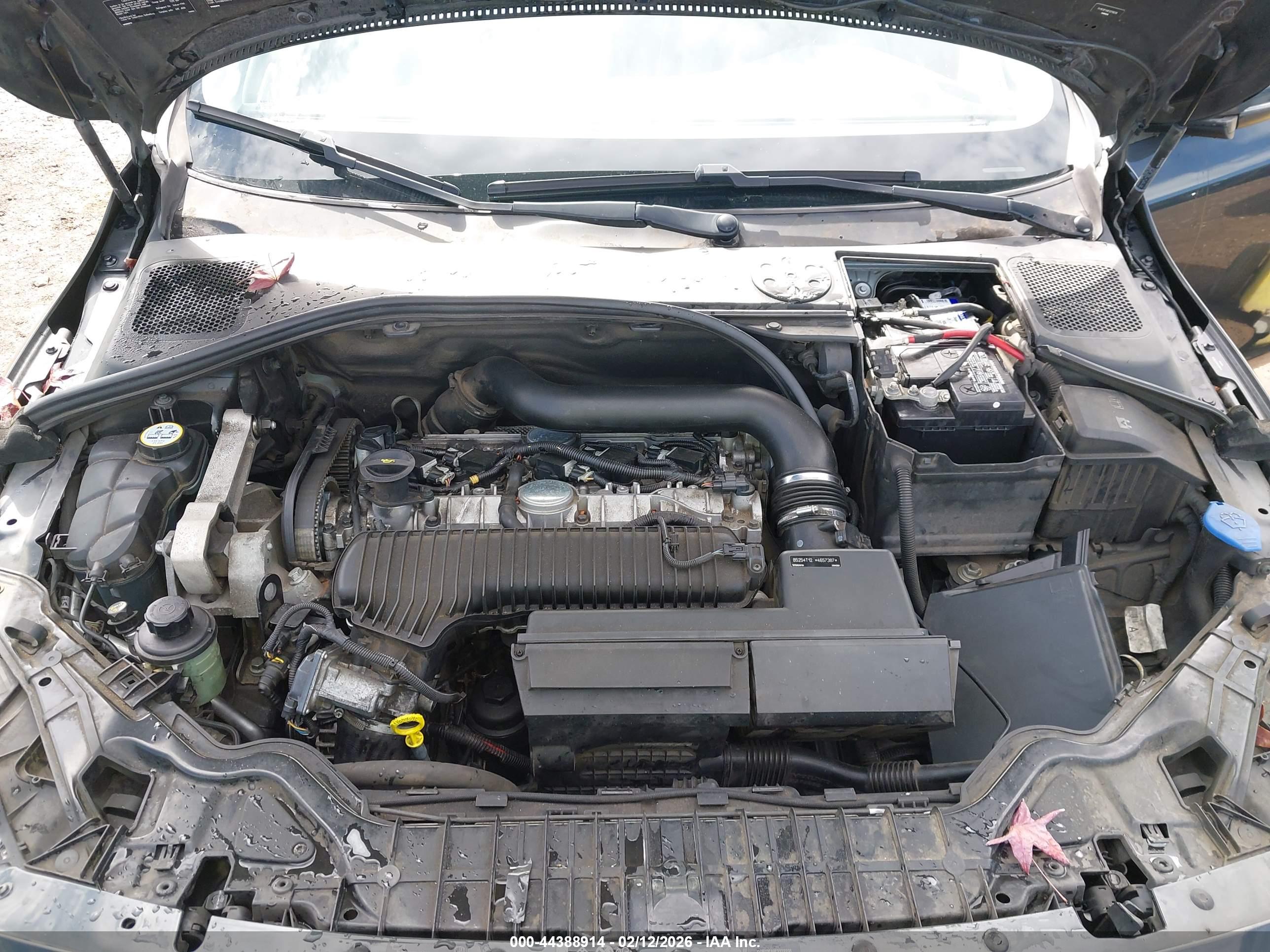 VOLVO S60 image 10
