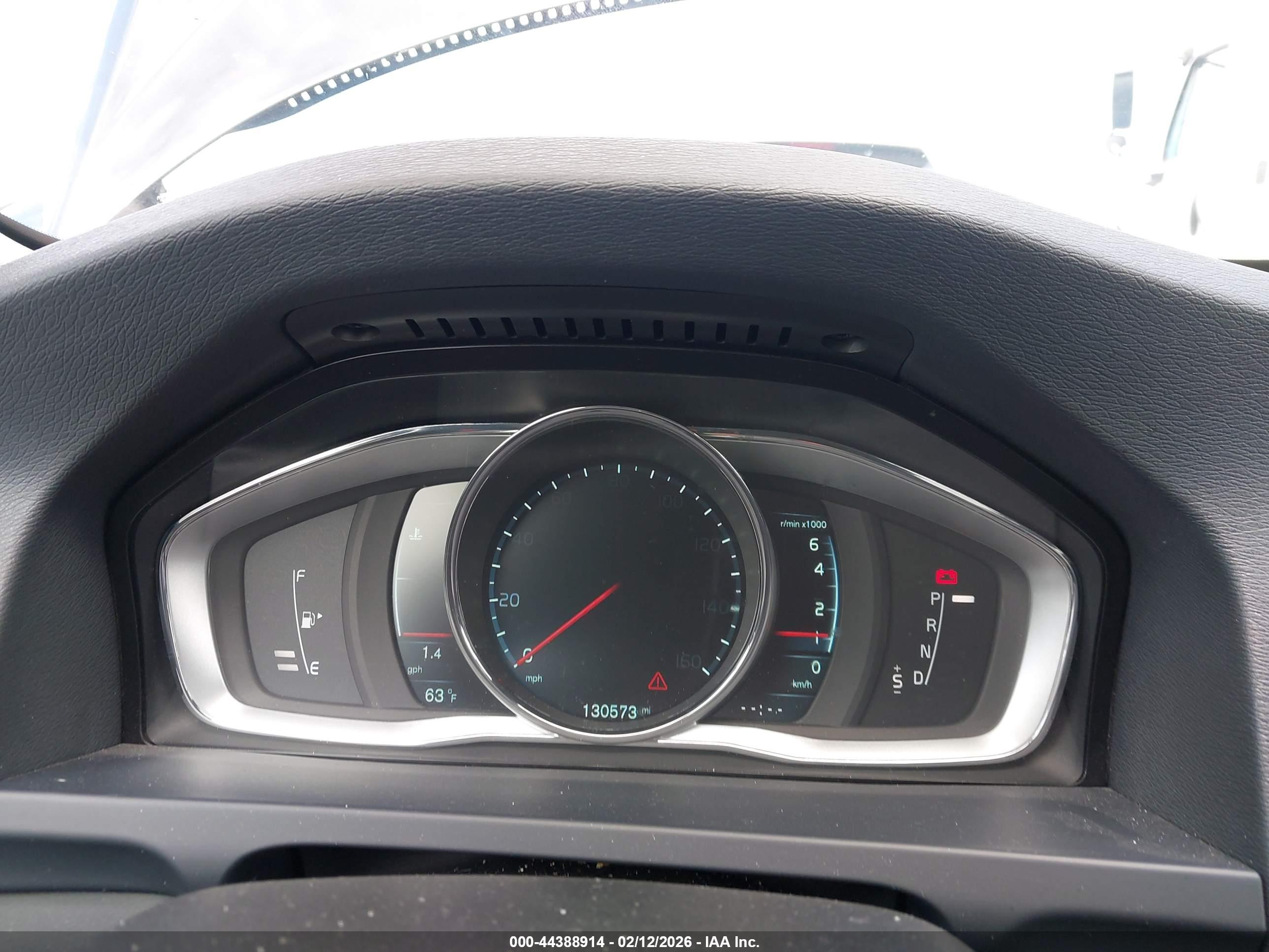 VOLVO S60 image 7