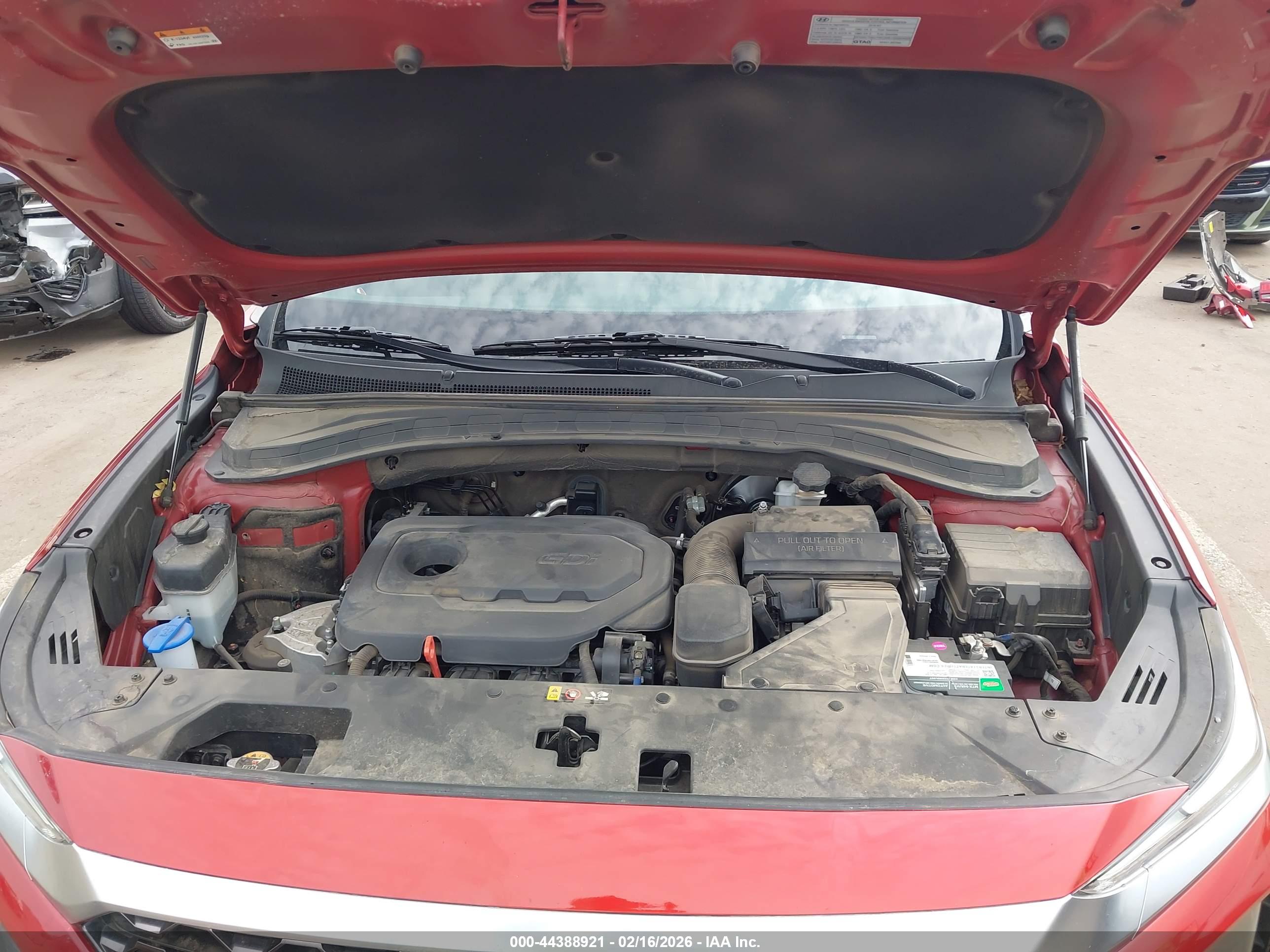HYUNDAI SANTA image 10