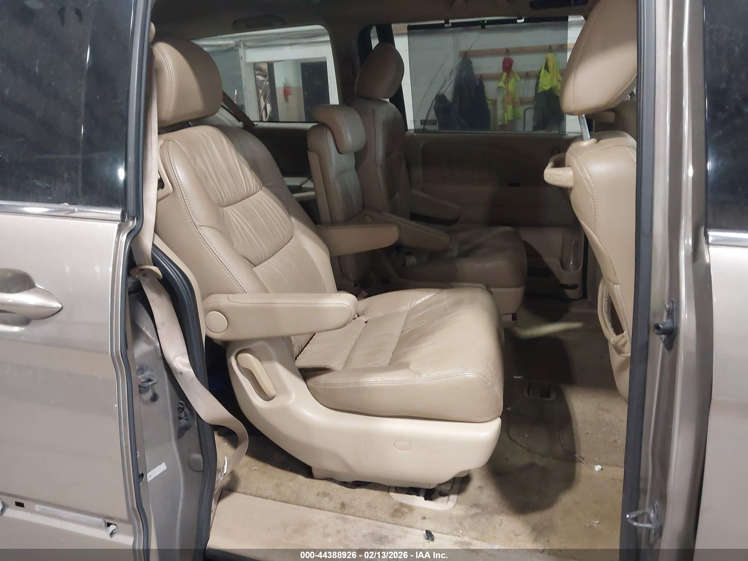 HONDA ODYSSEY image 8