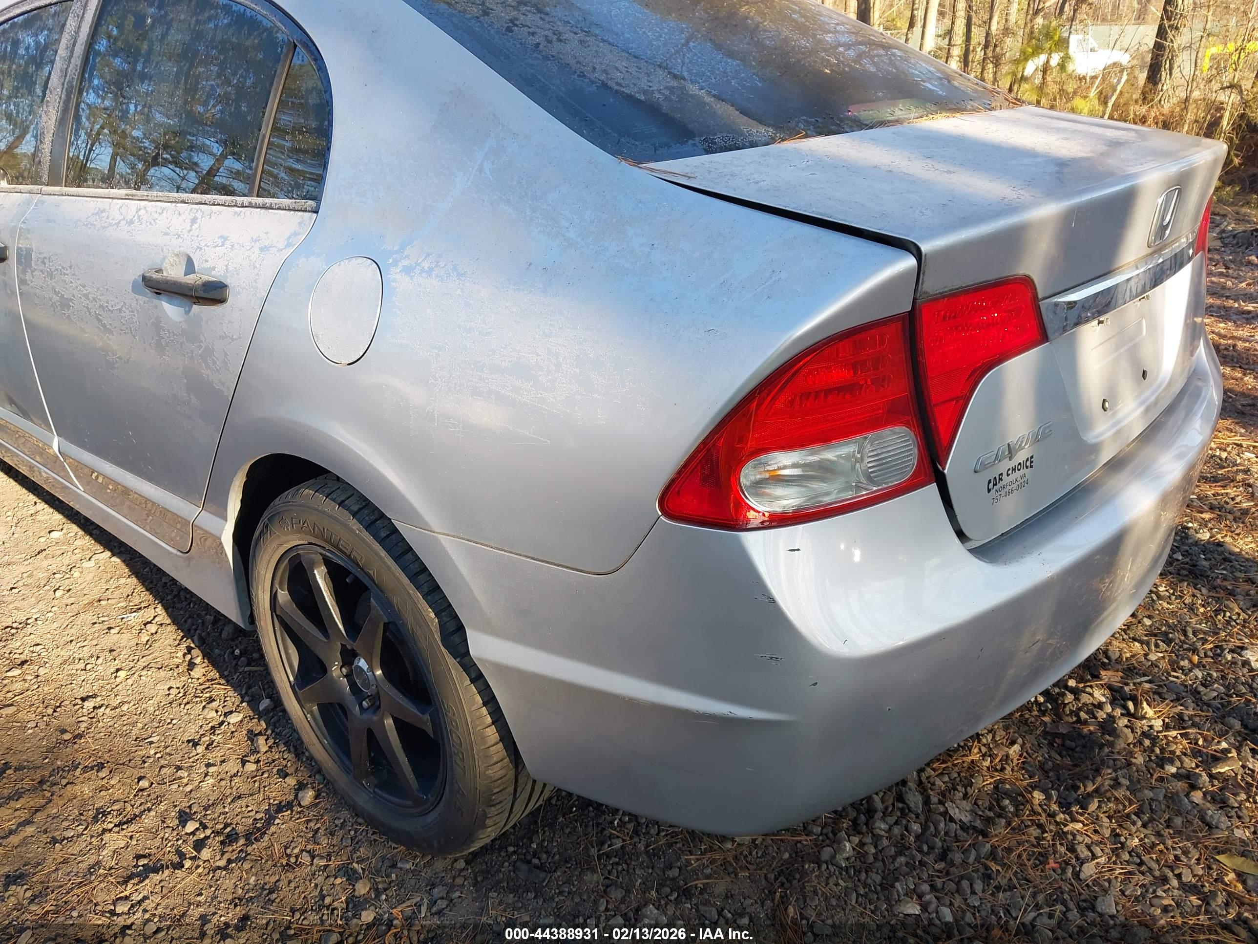 HONDA CIVIC image 6