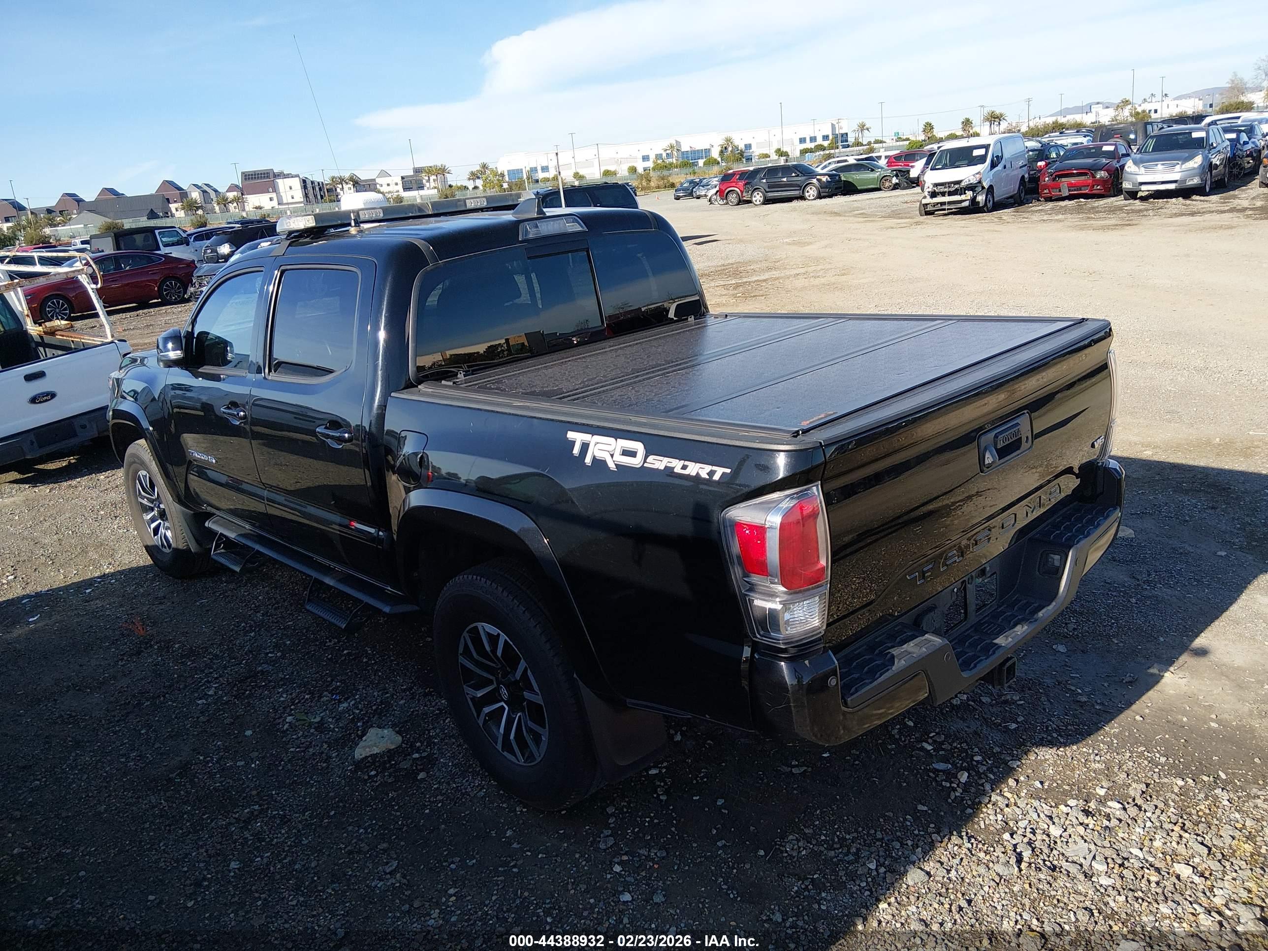 TOYOTA TACOMA image 3
