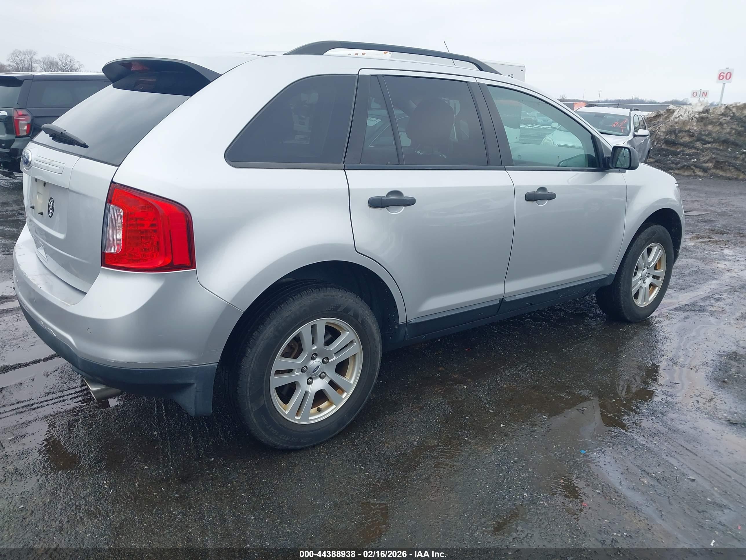 FORD EDGE image 4