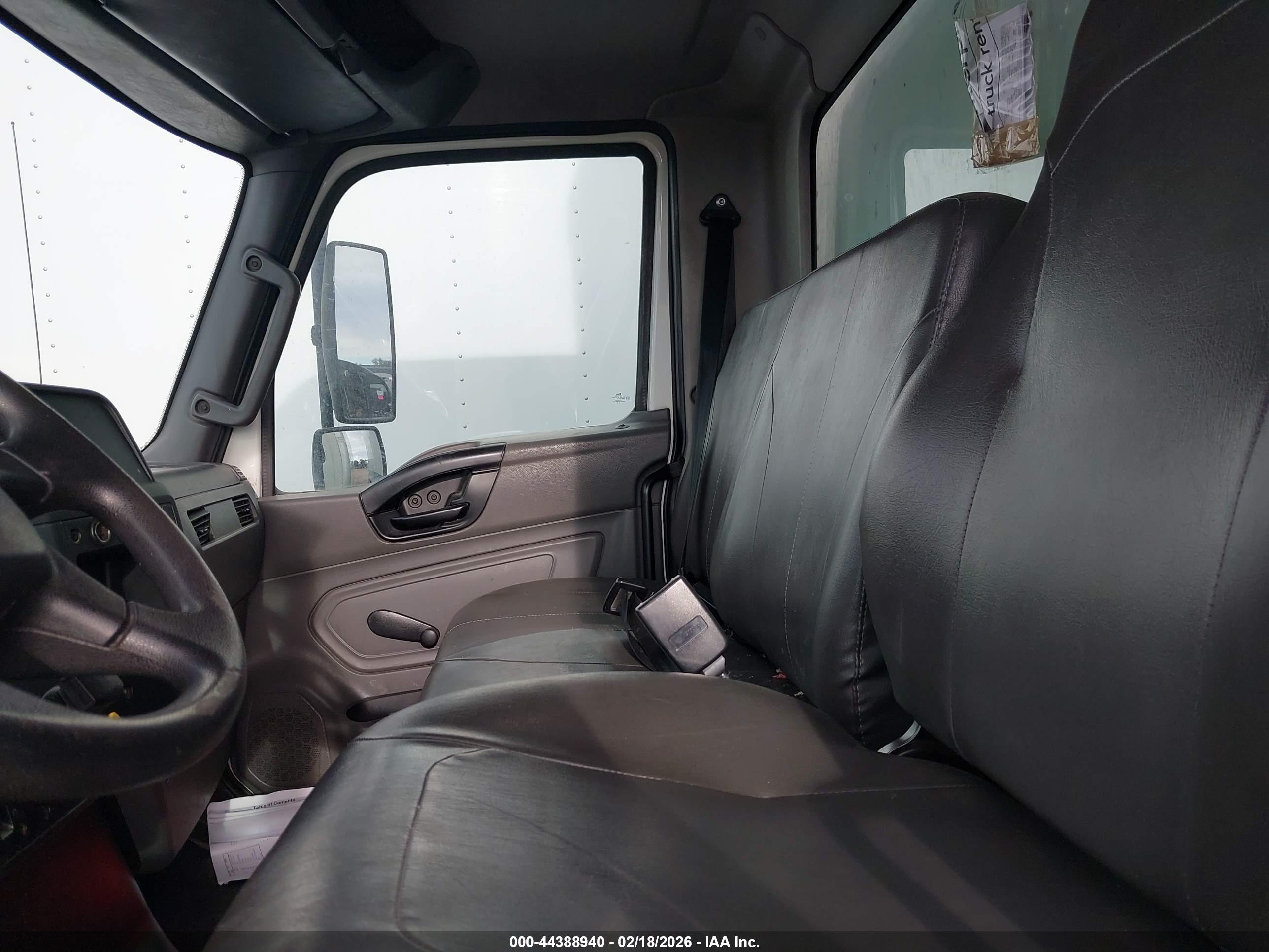 INTERNATIONAL MV image 8
