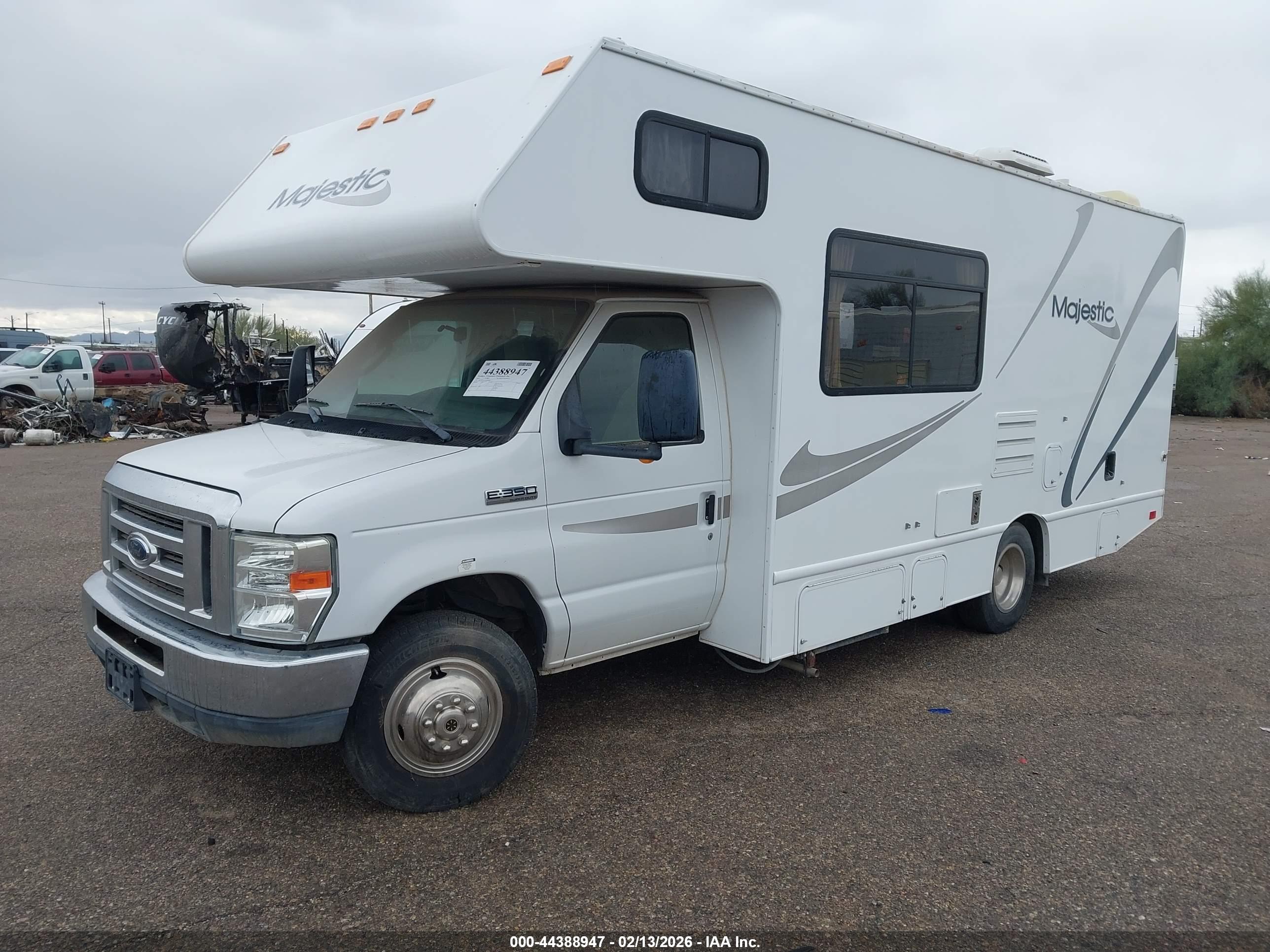 FORD E-350 image 2