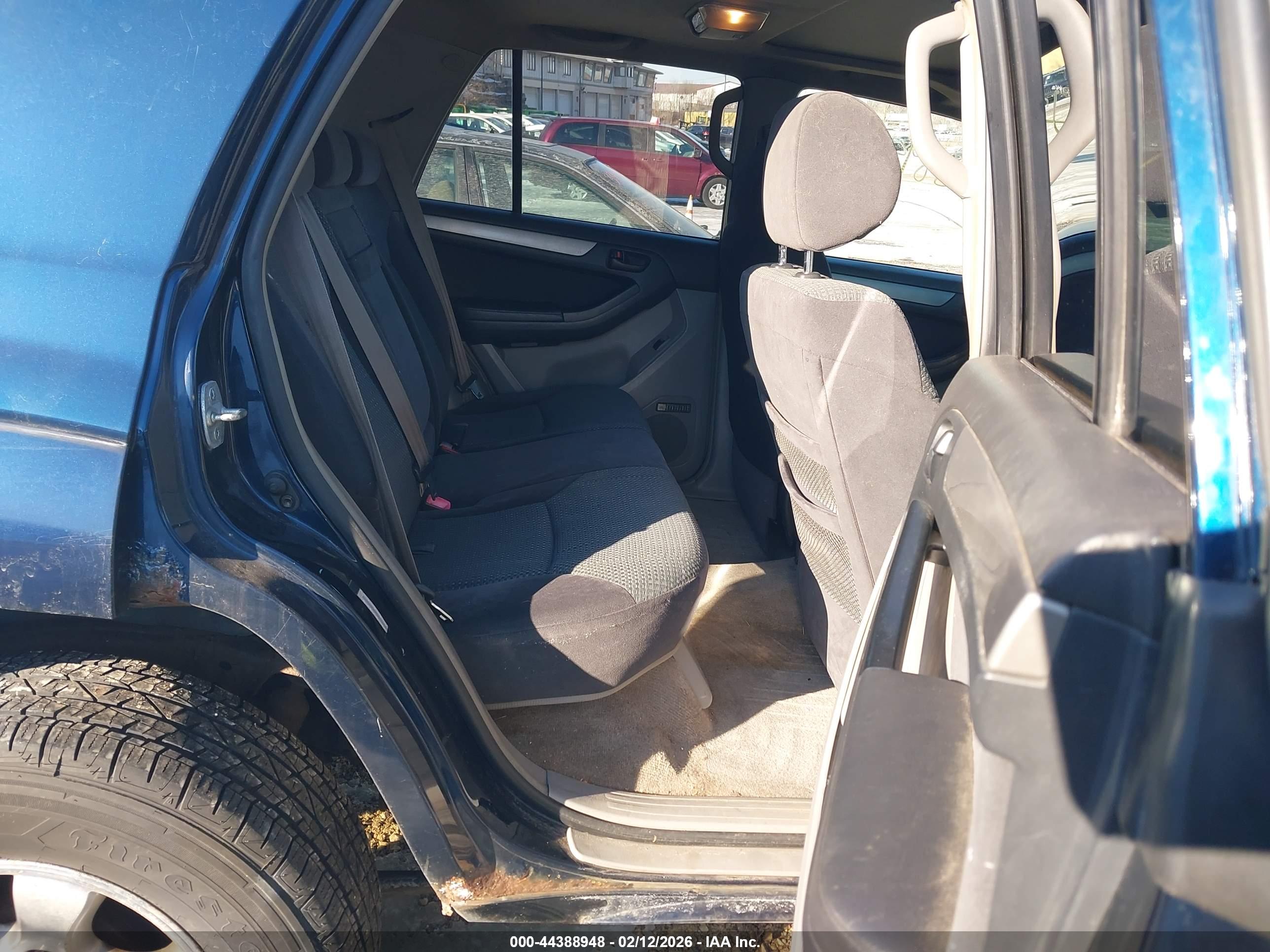 TOYOTA 4RUNNER image 8