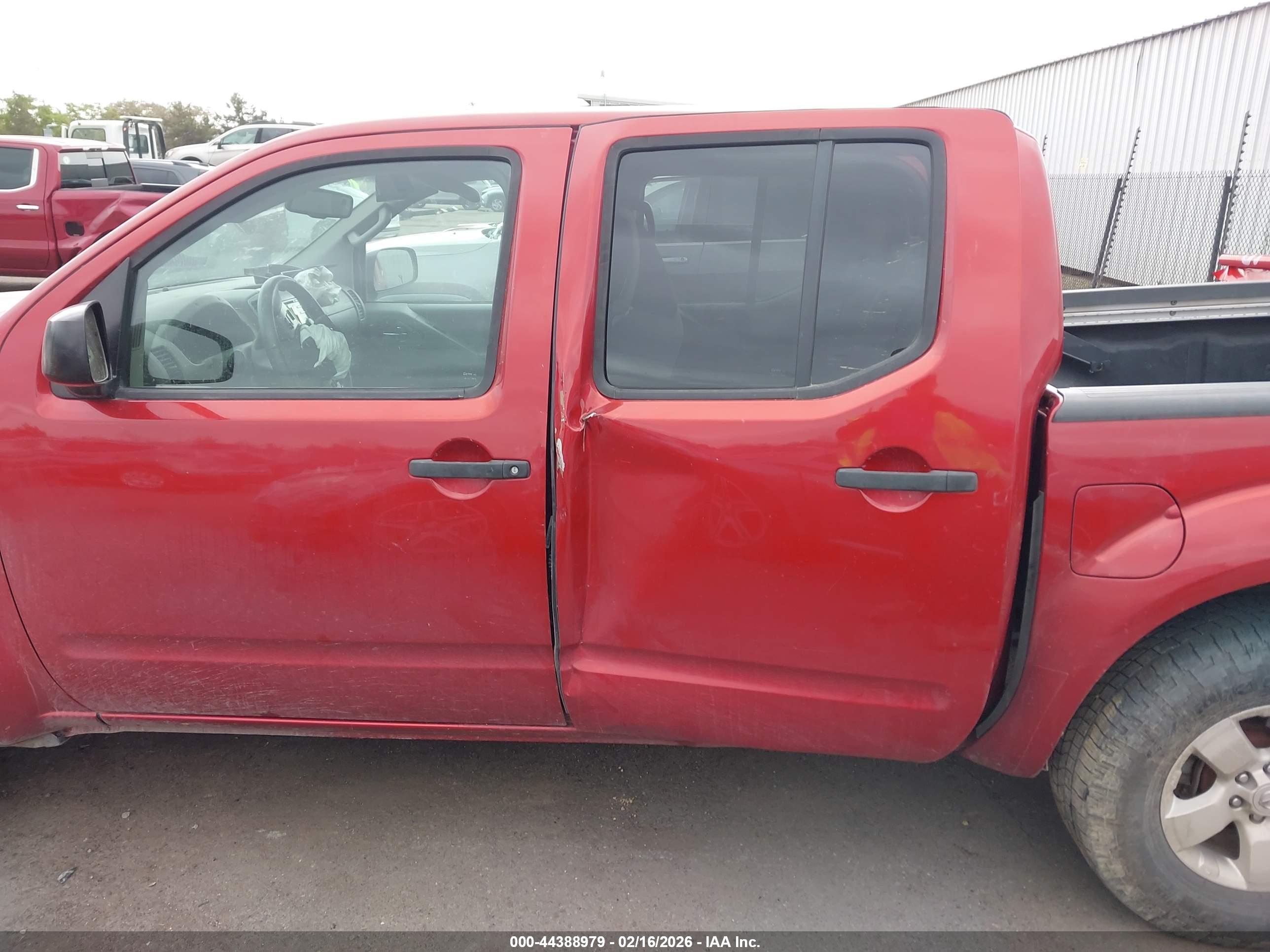 NISSAN FRONTIER image 6