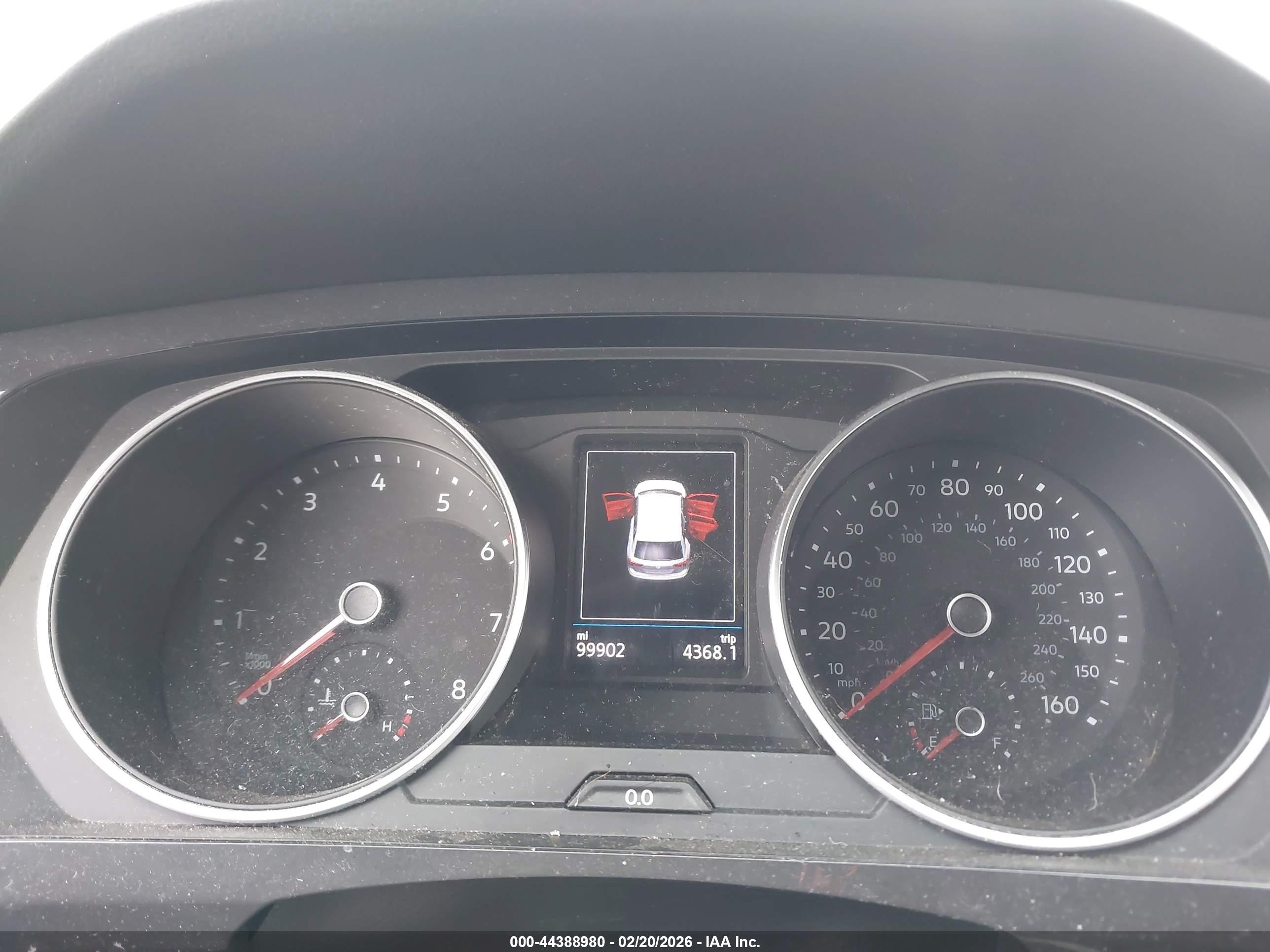 VOLKSWAGEN TIGUAN image 7