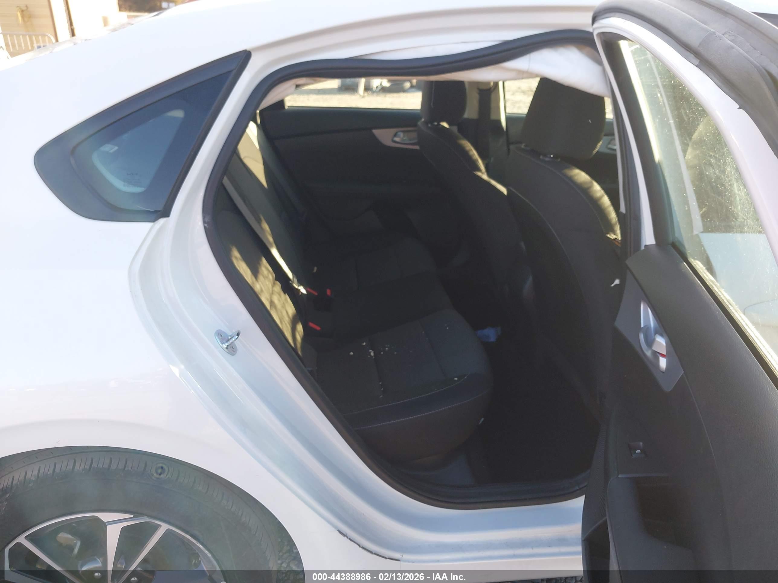 KIA FORTE image 8