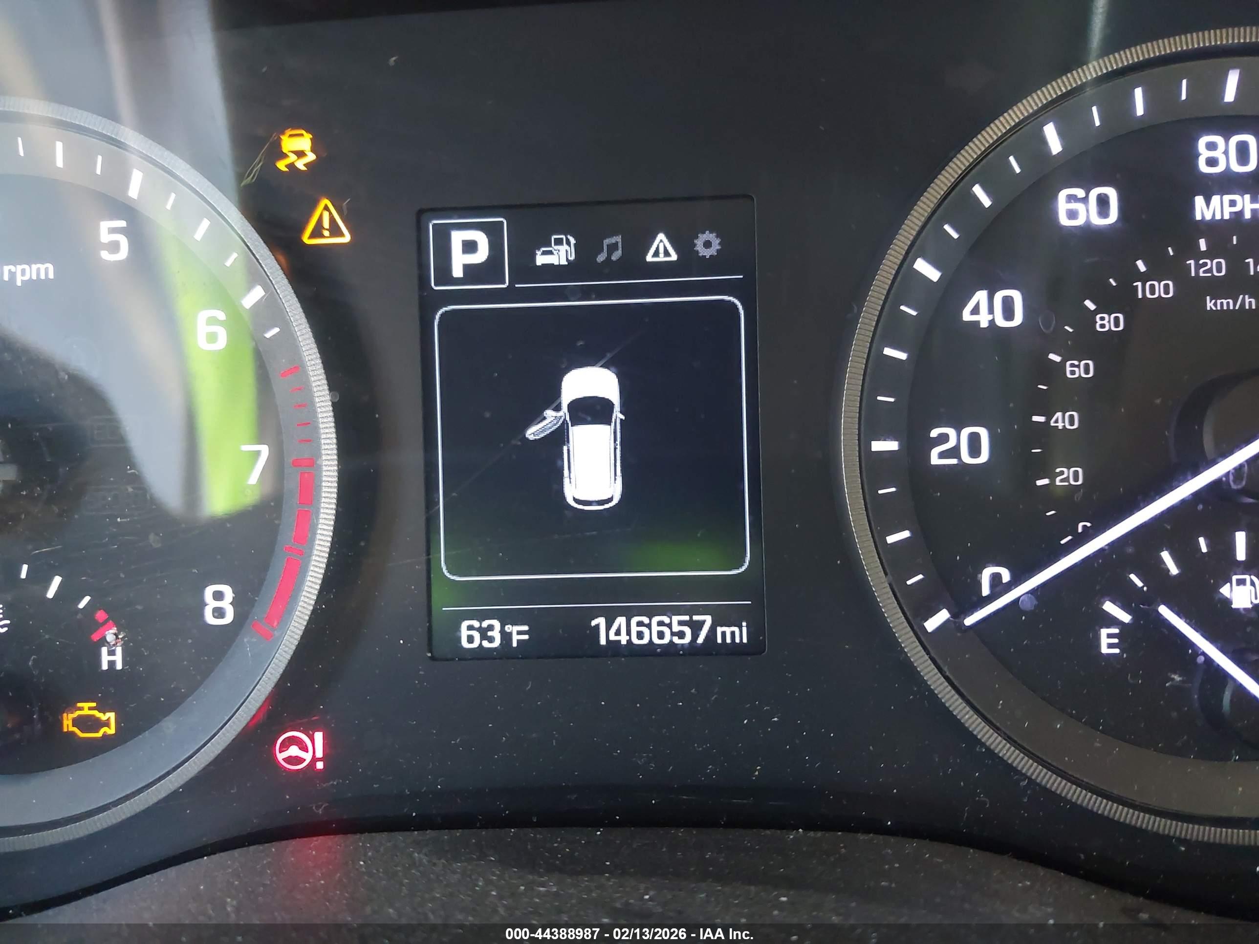 HYUNDAI TUCSON image 7