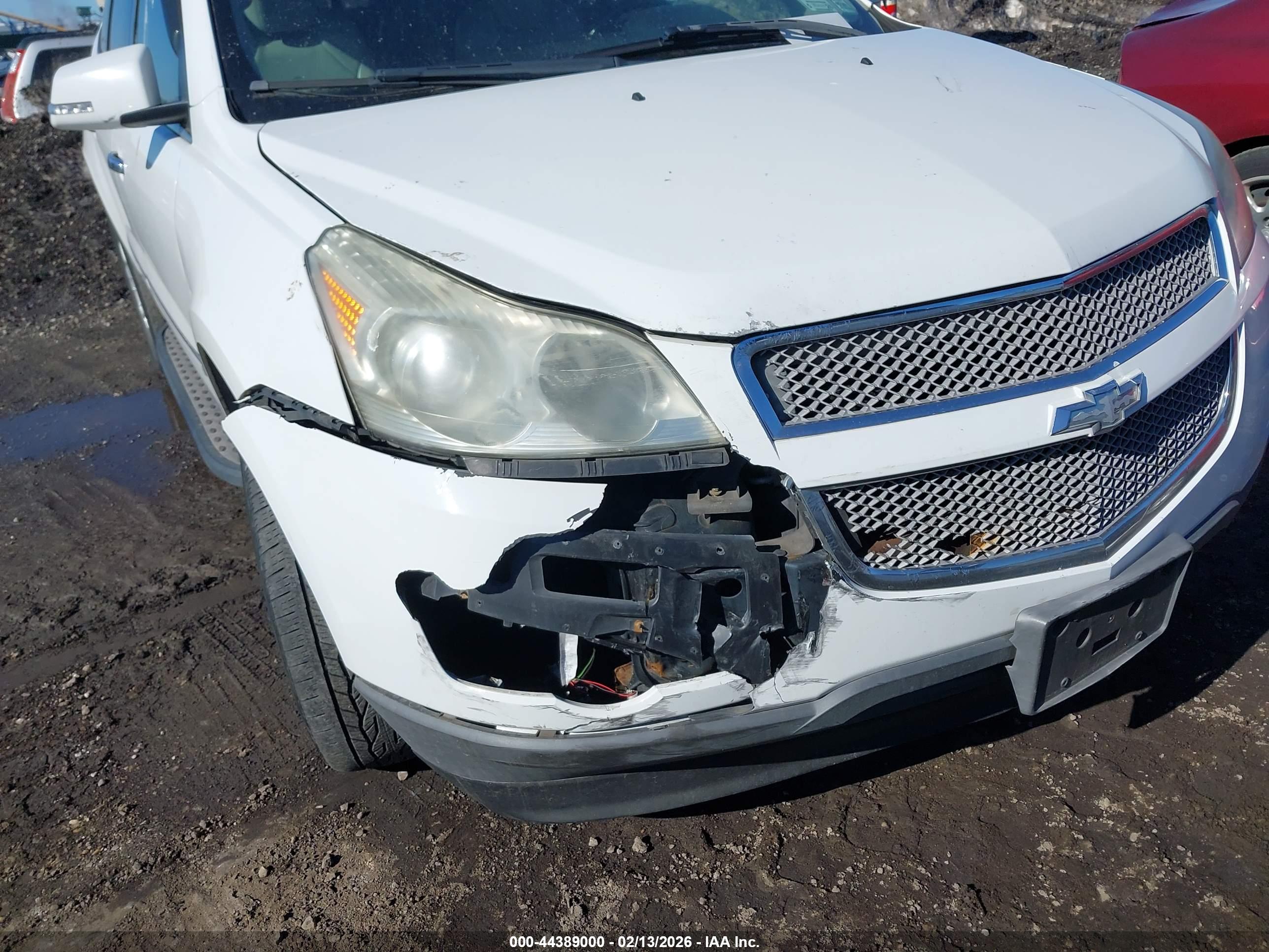 CHEVROLET TRAVERSE image 6