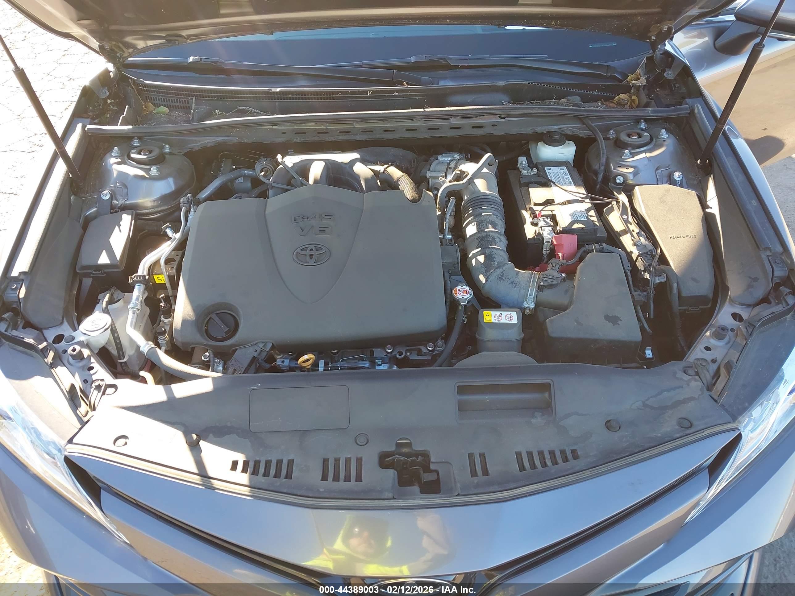 TOYOTA CAMRY image 10