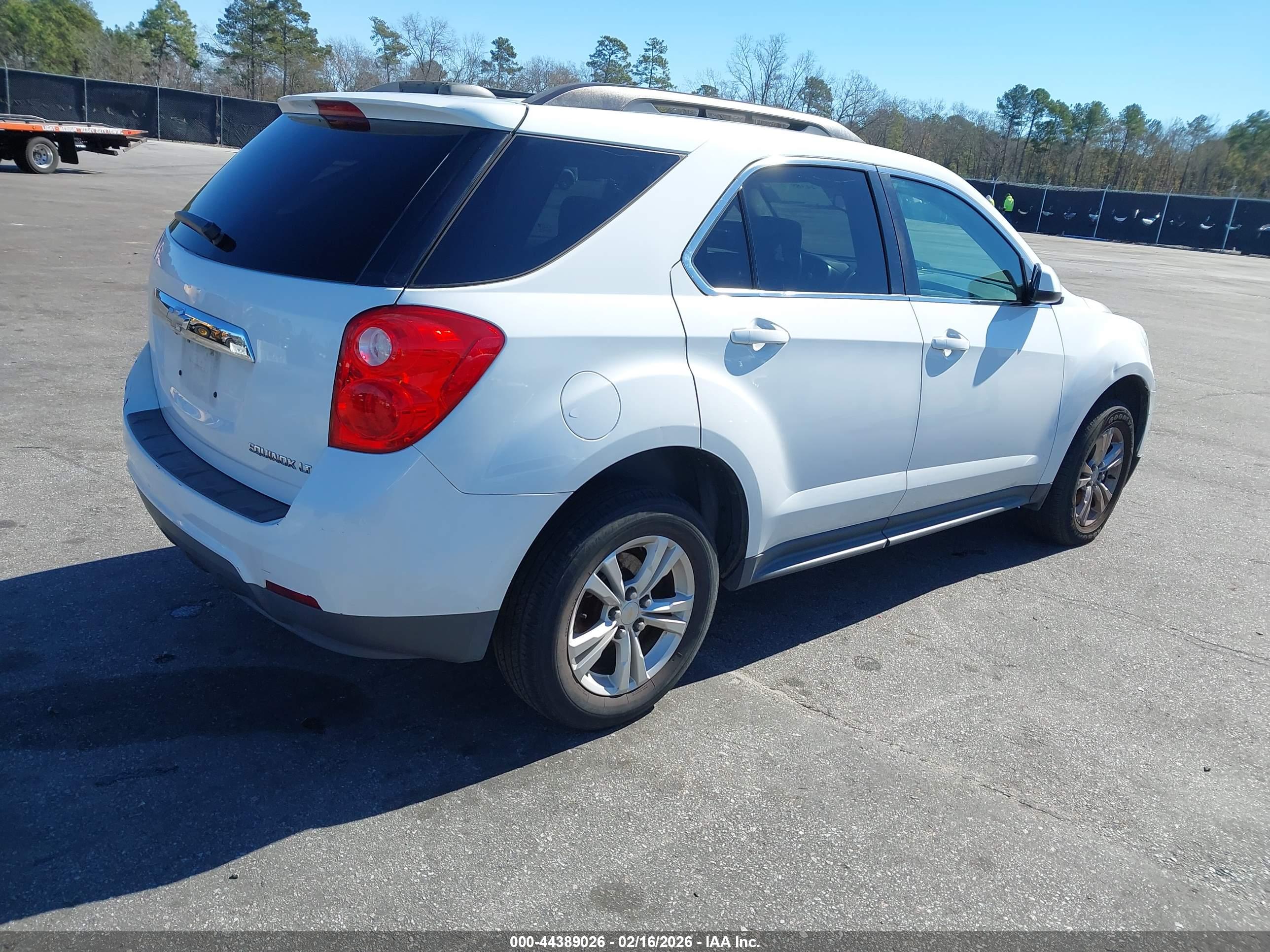CHEVROLET EQUINOX image 4