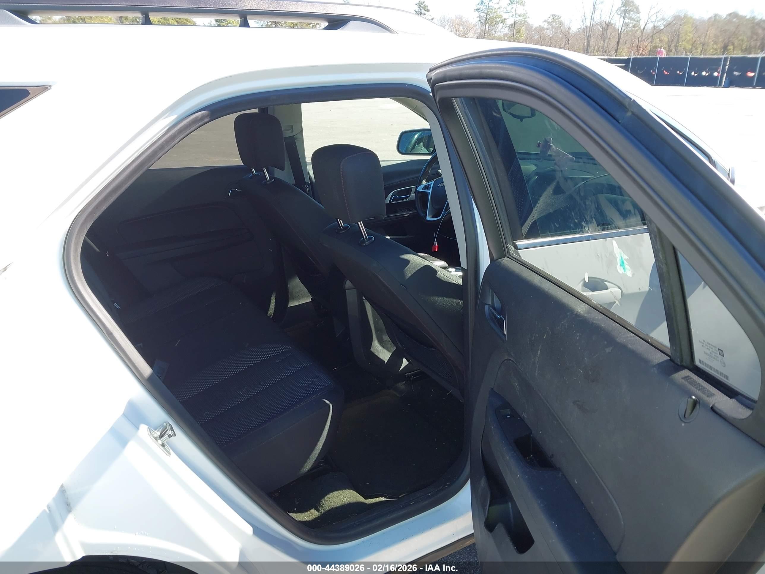 CHEVROLET EQUINOX image 8
