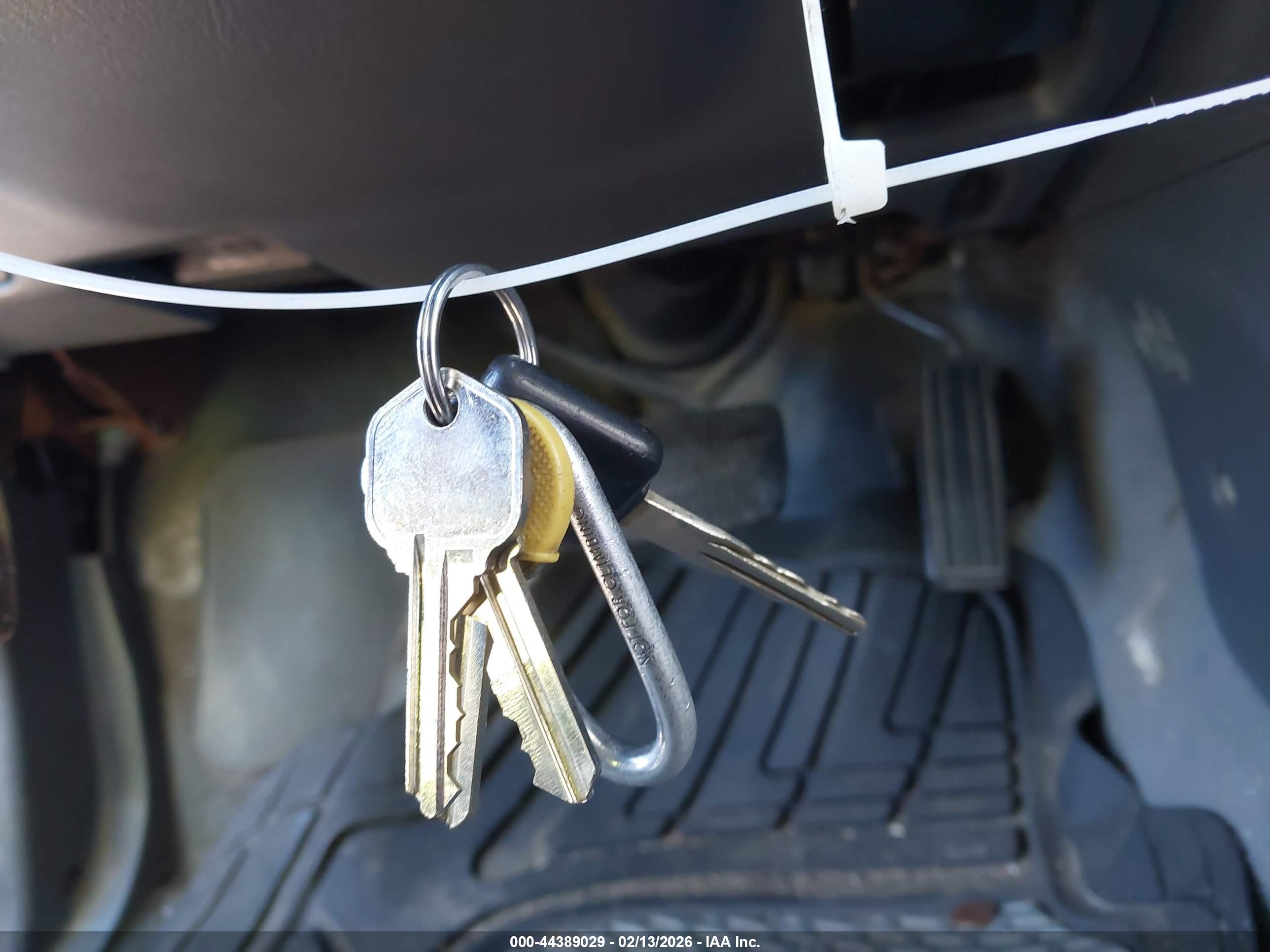 NISSAN FRONTIER image 11