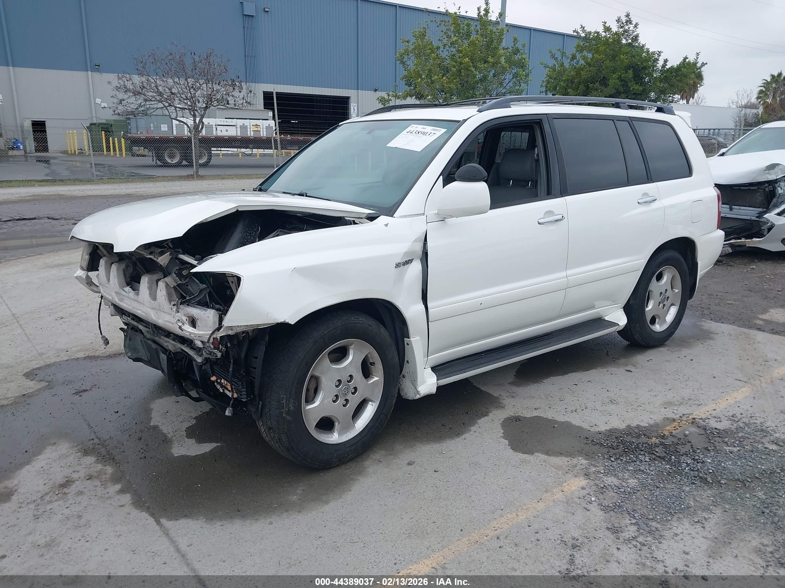 TOYOTA HIGHLANDER image 2