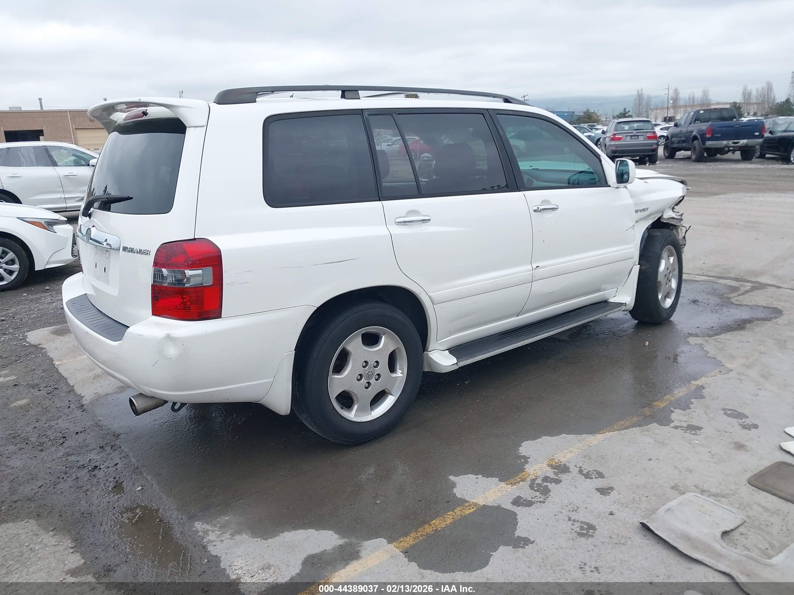 TOYOTA HIGHLANDER image 4