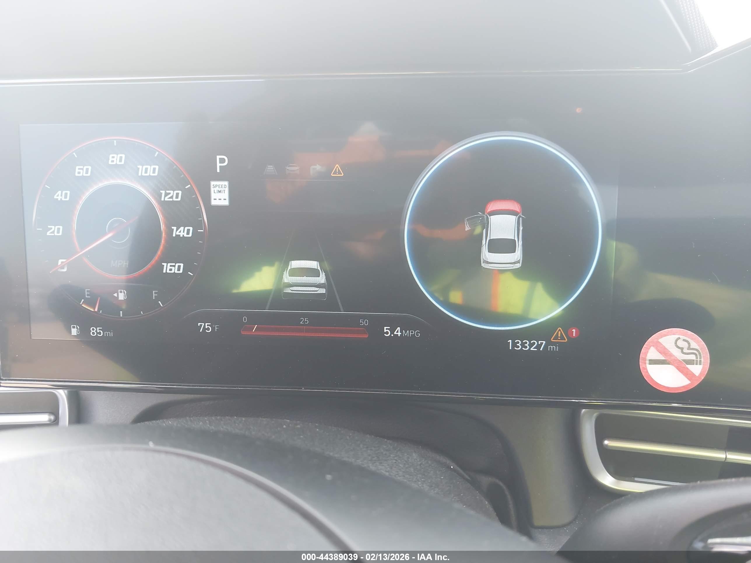 HYUNDAI ELANTRA image 7