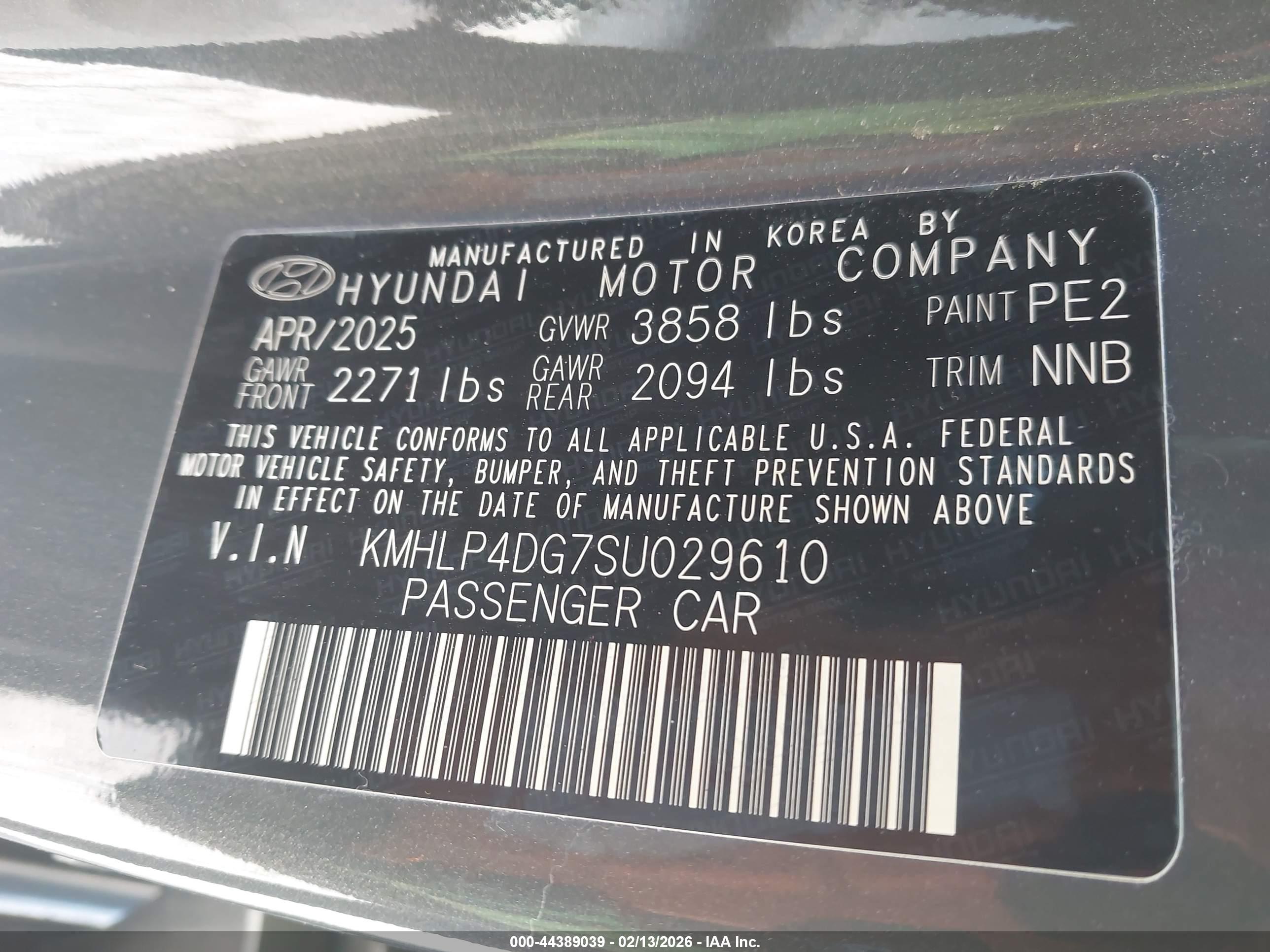 HYUNDAI ELANTRA image 9