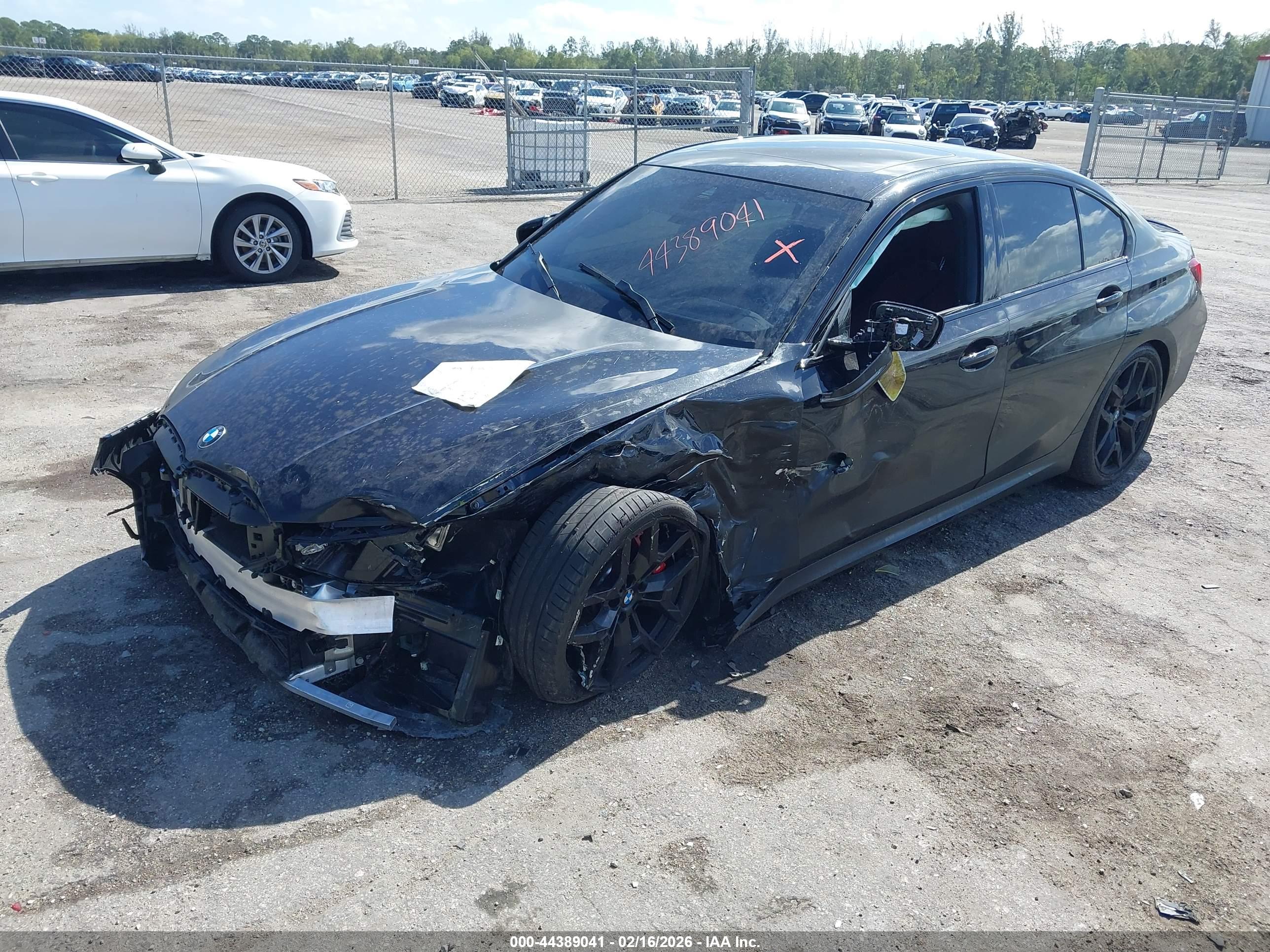 BMW 330I image 2