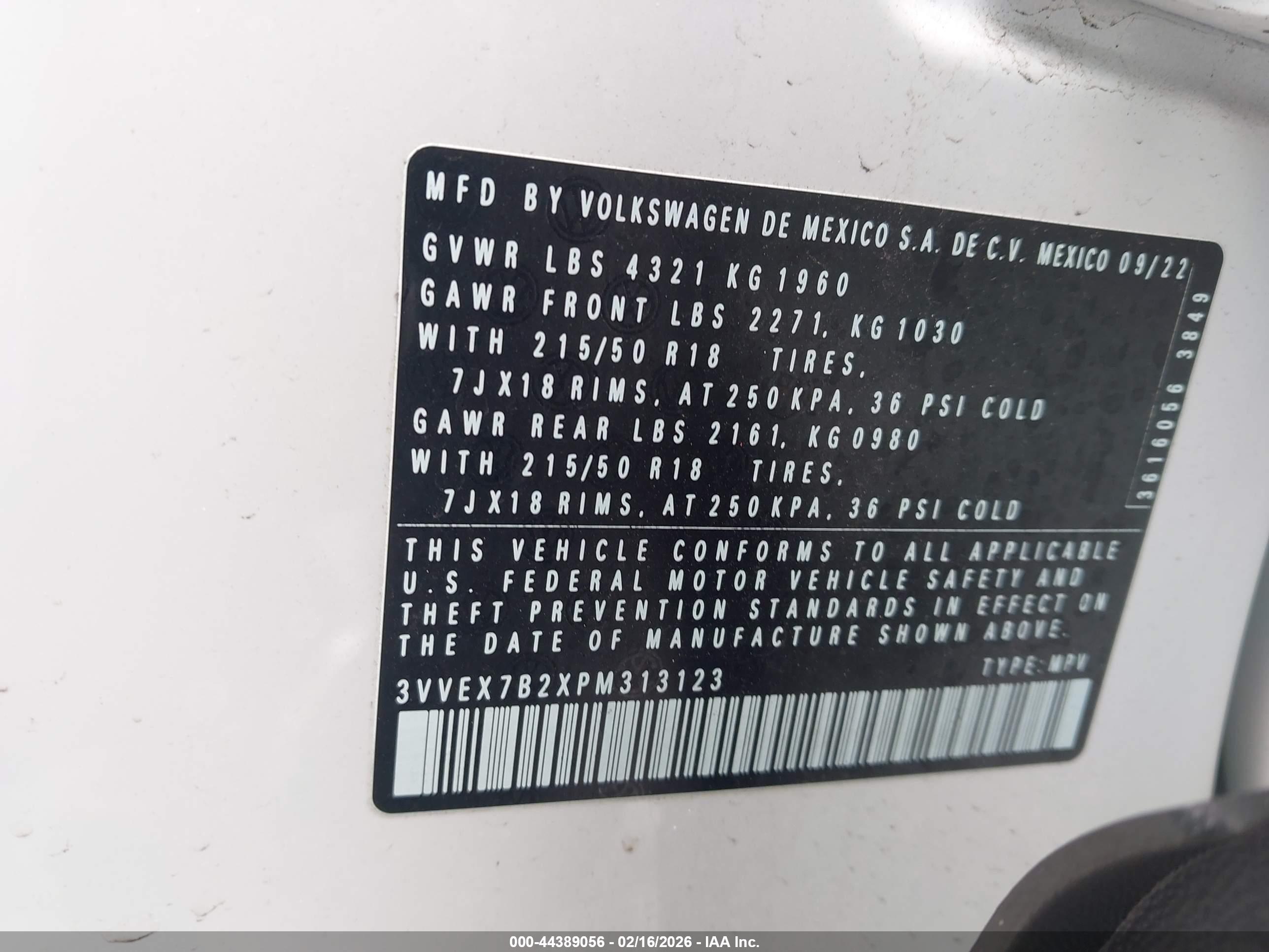 VOLKSWAGEN TAOS image 9