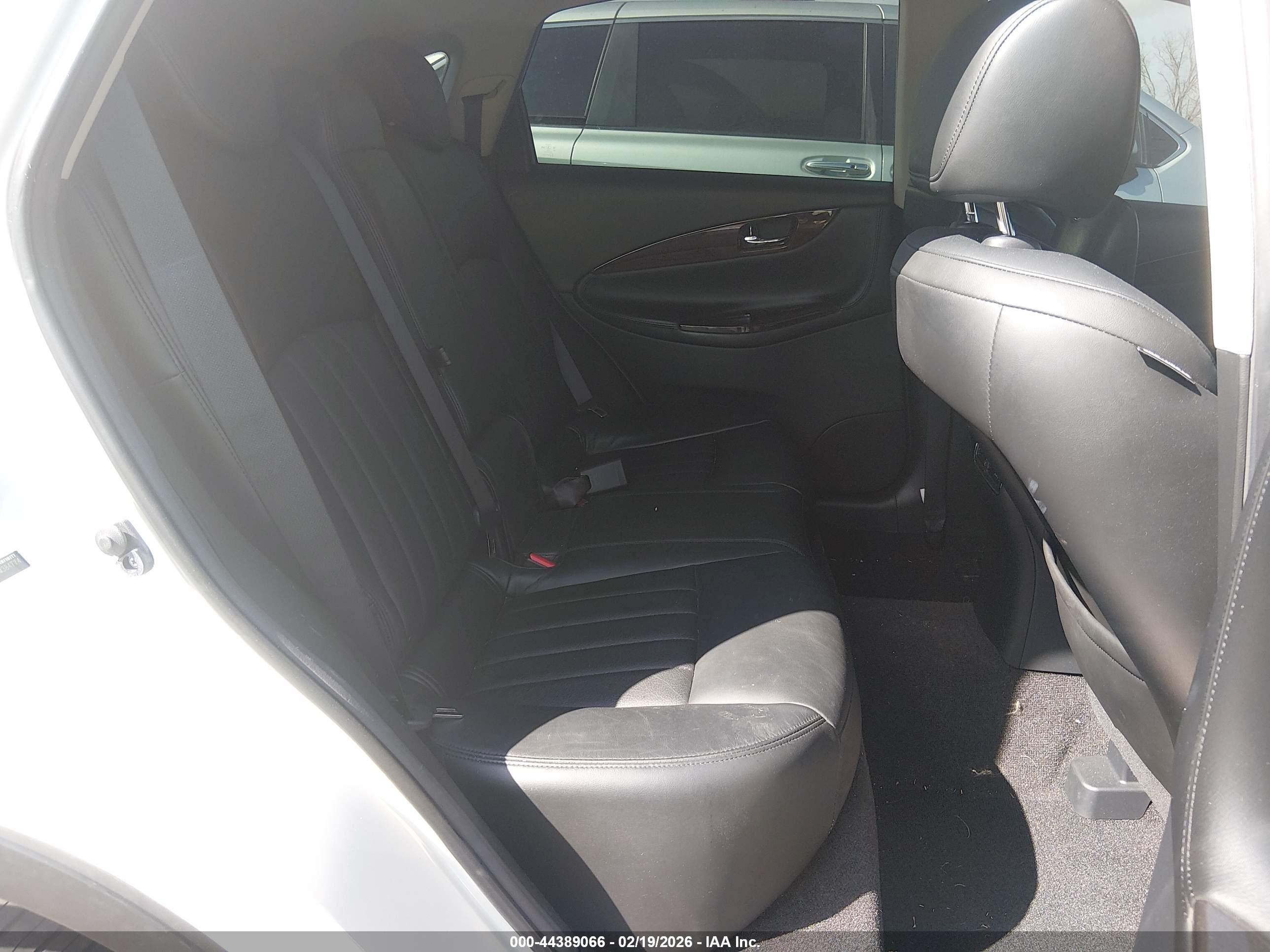 INFINITI QX50 image 8
