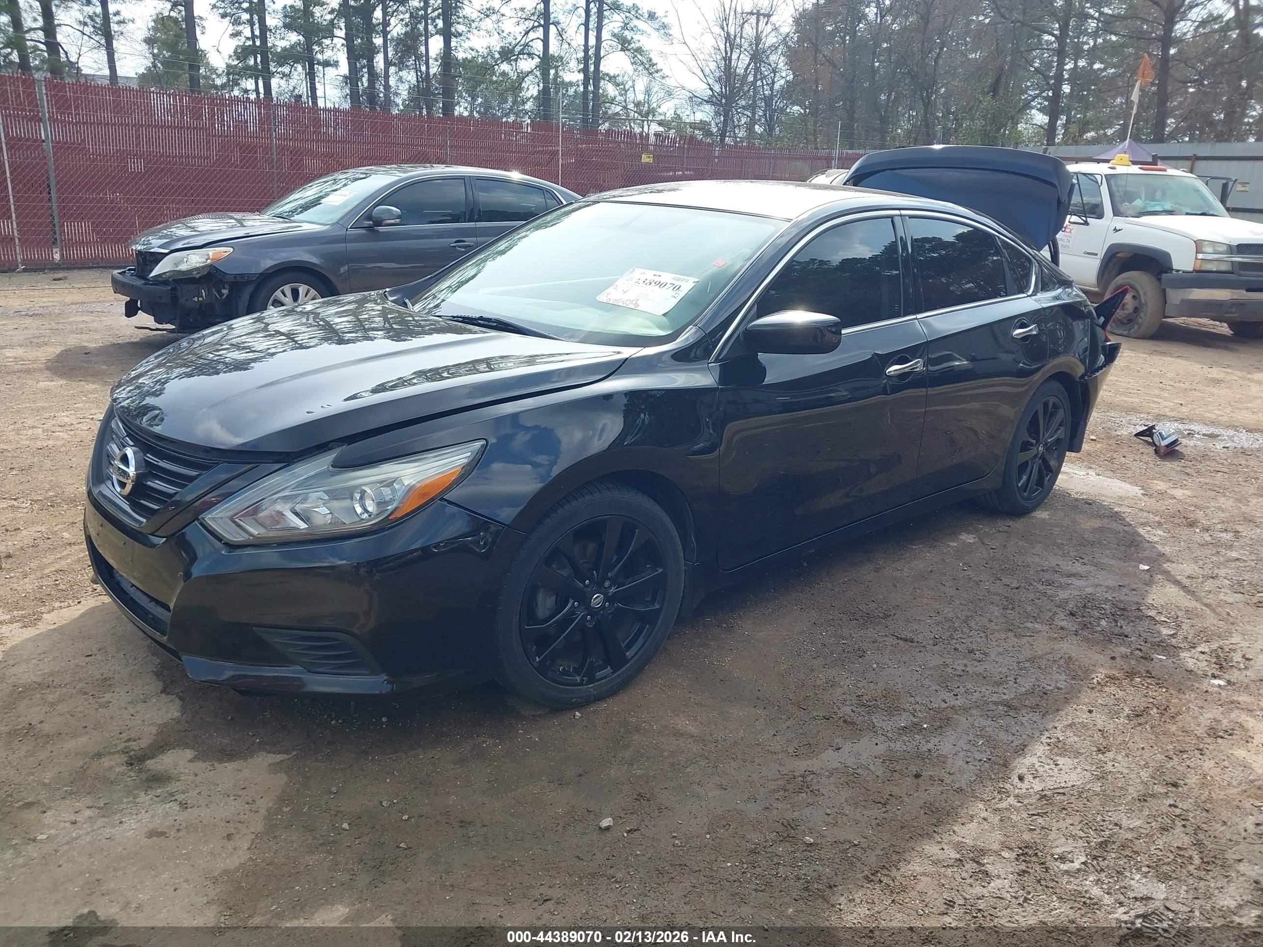 NISSAN ALTIMA image 2