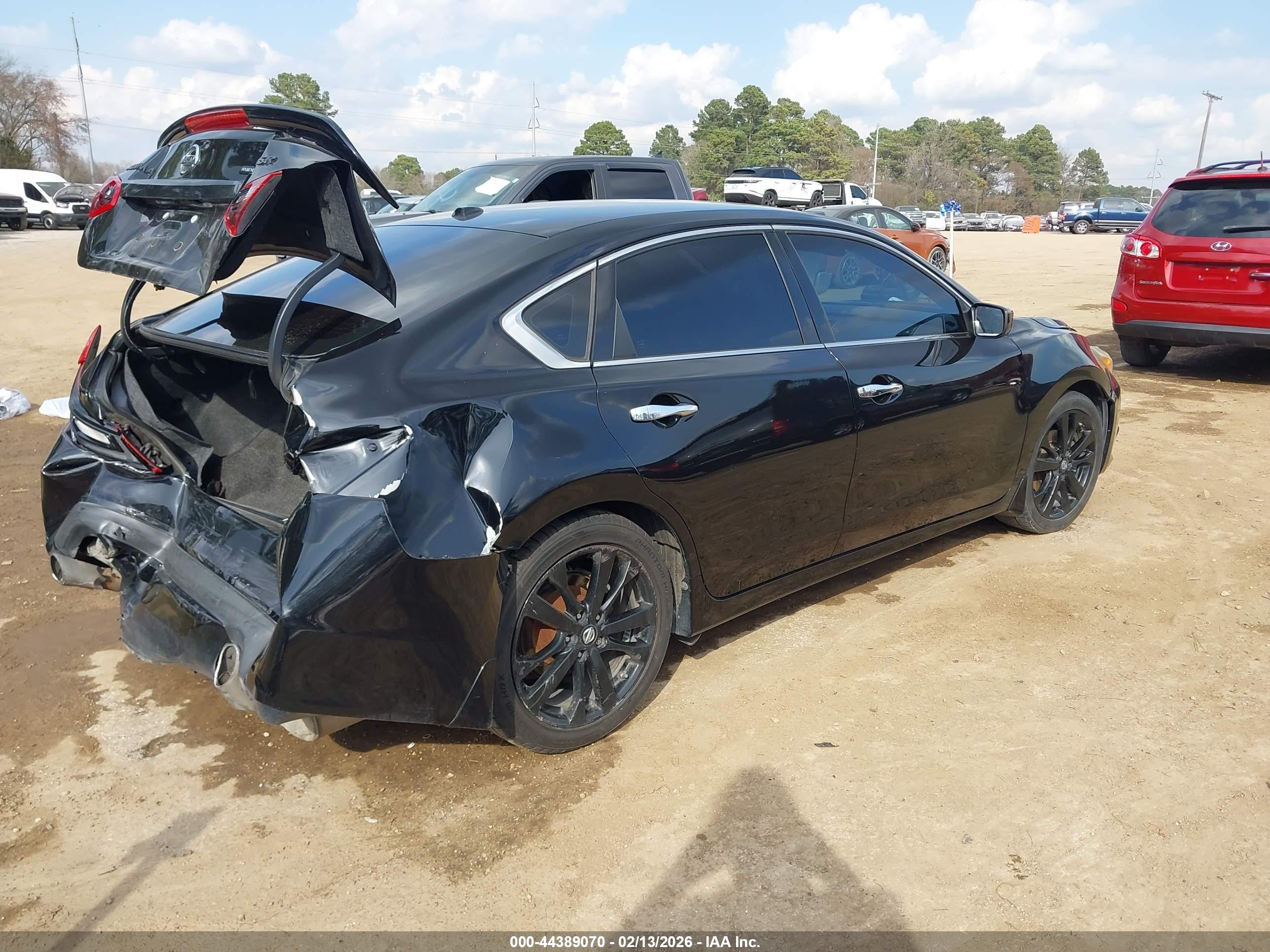 NISSAN ALTIMA image 4
