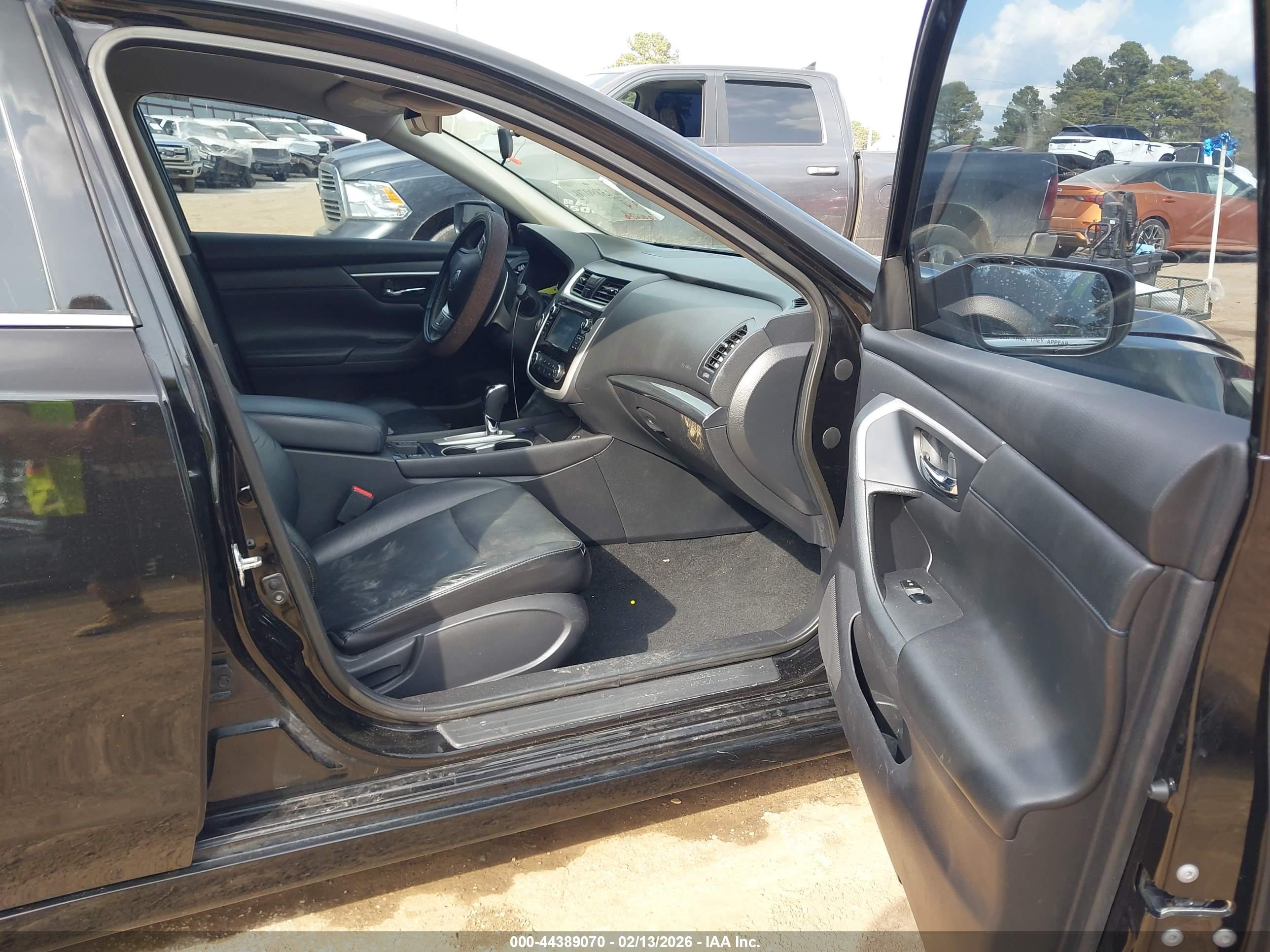 NISSAN ALTIMA image 5