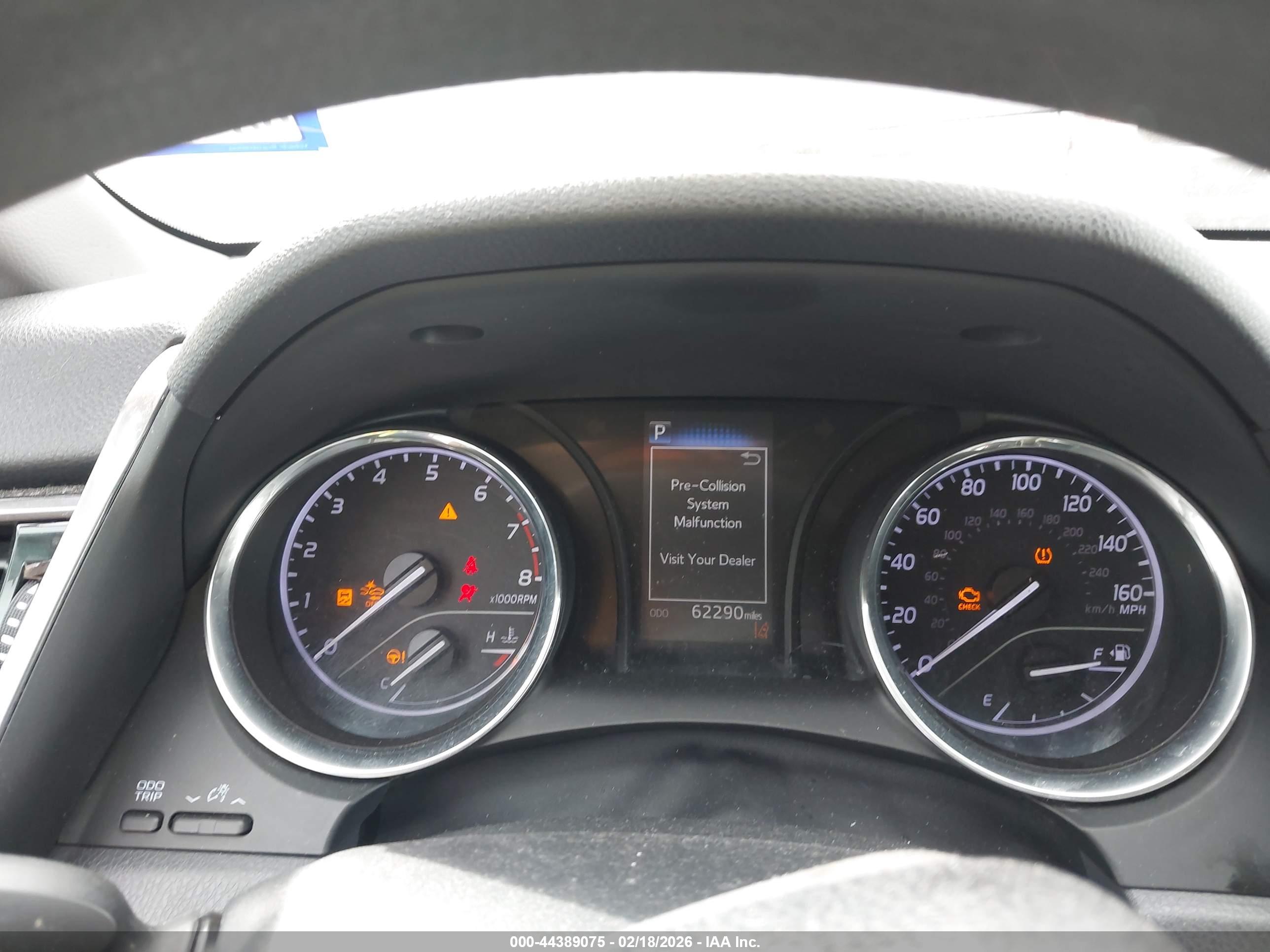 TOYOTA CAMRY image 7