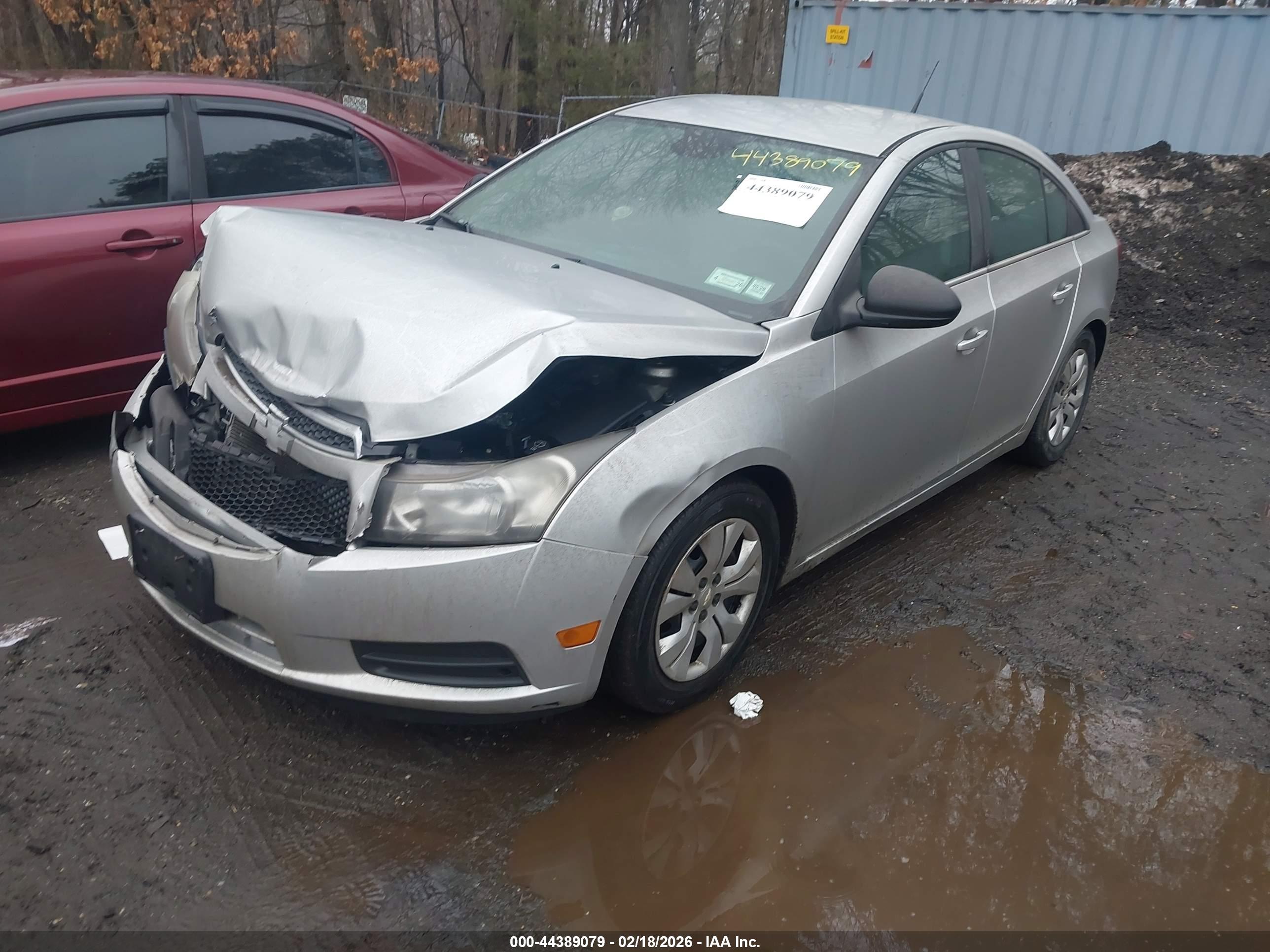 CHEVROLET CRUZE image 2