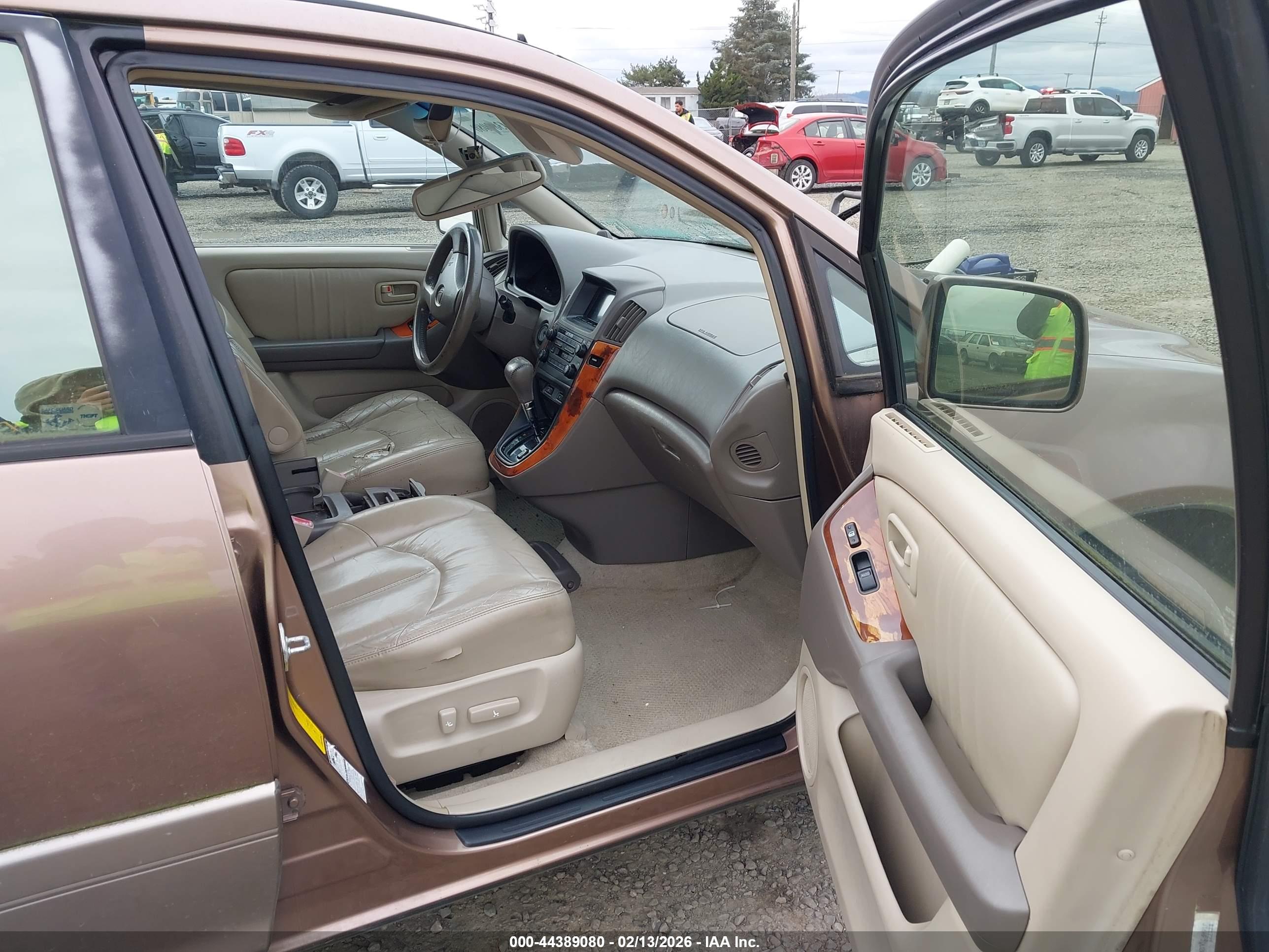 LEXUS RX image 5