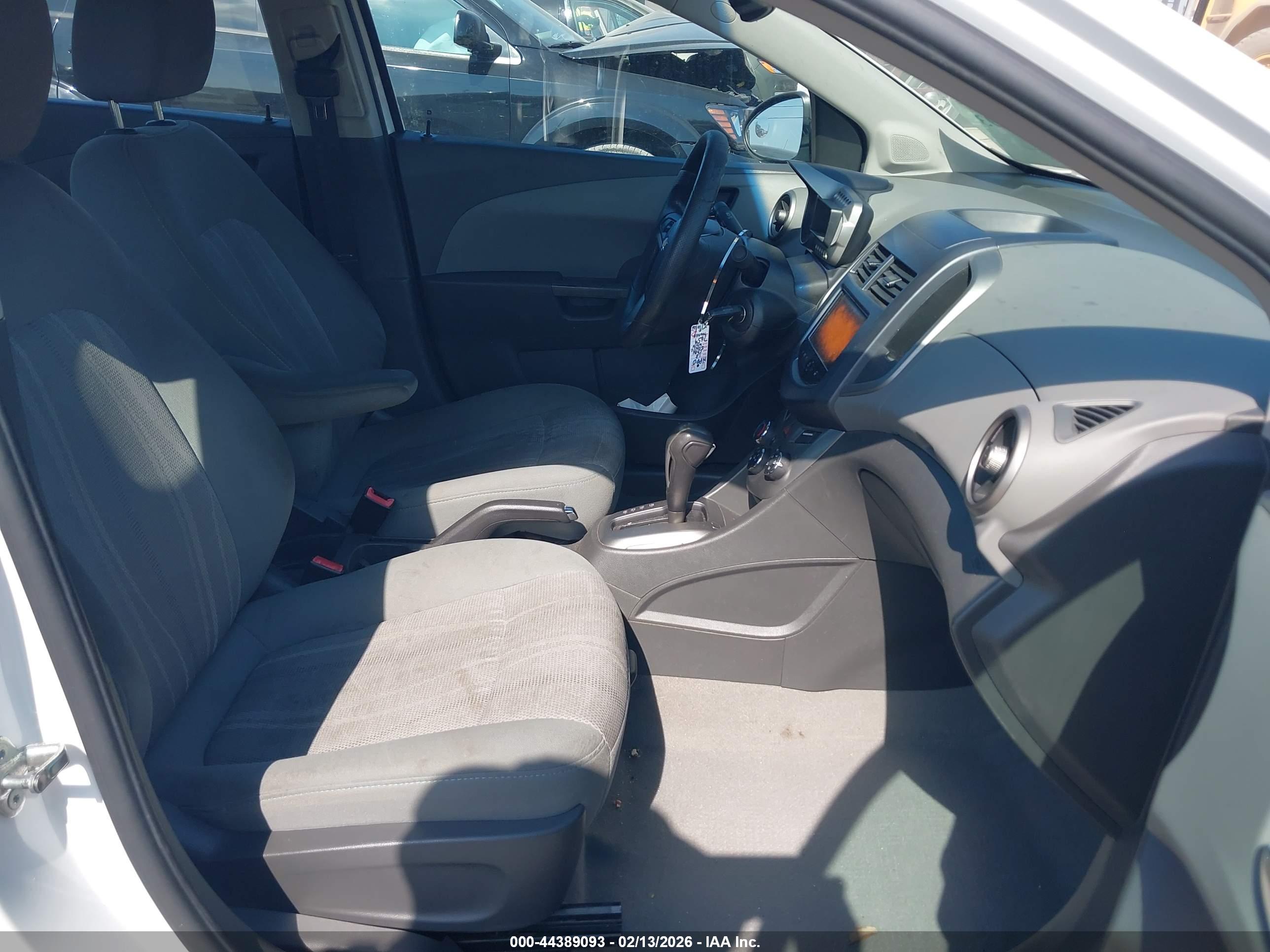 CHEVROLET SONIC image 5