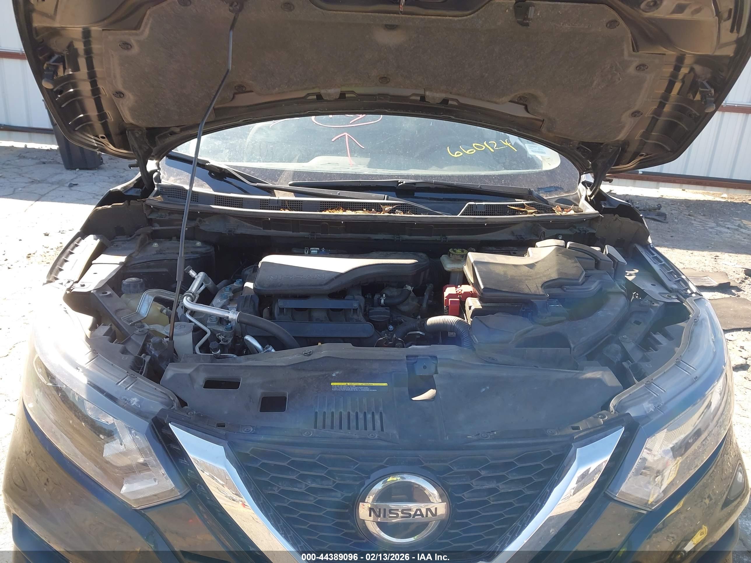 NISSAN ROGUE image 10