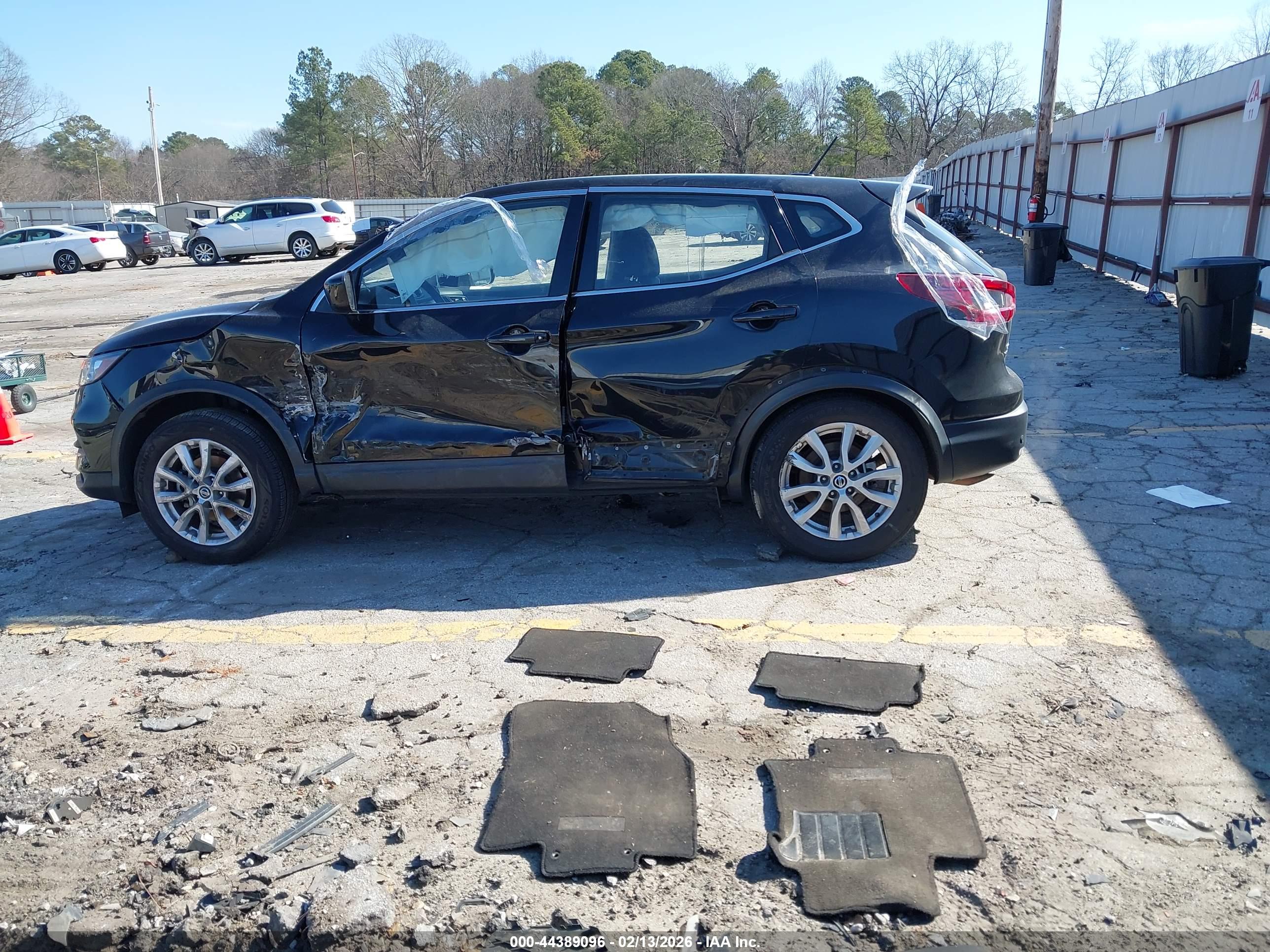 NISSAN ROGUE image 6