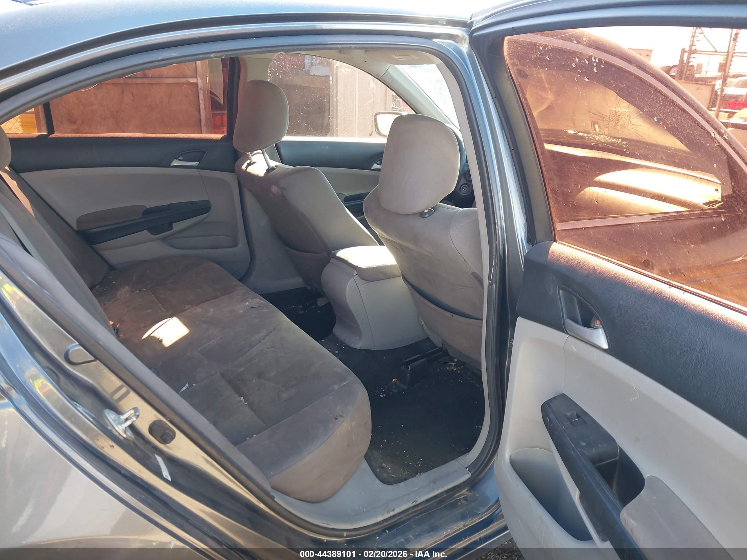 HONDA ACCORD image 8