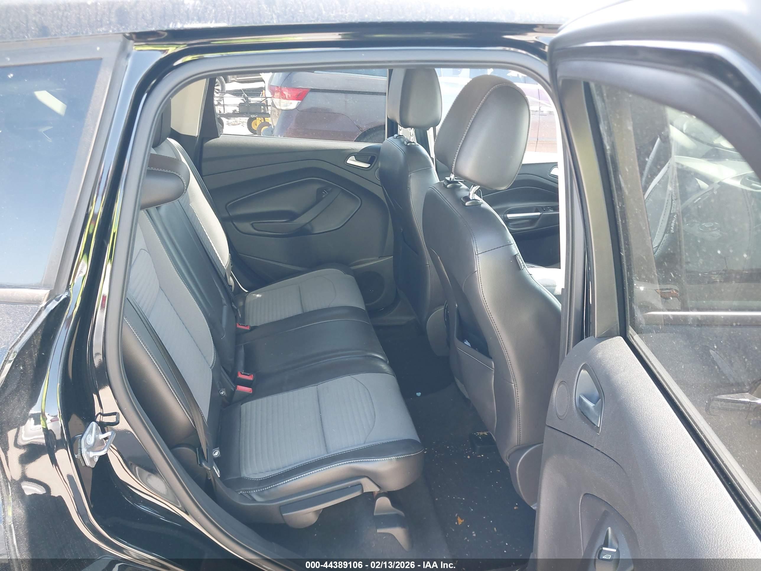 FORD ESCAPE image 8