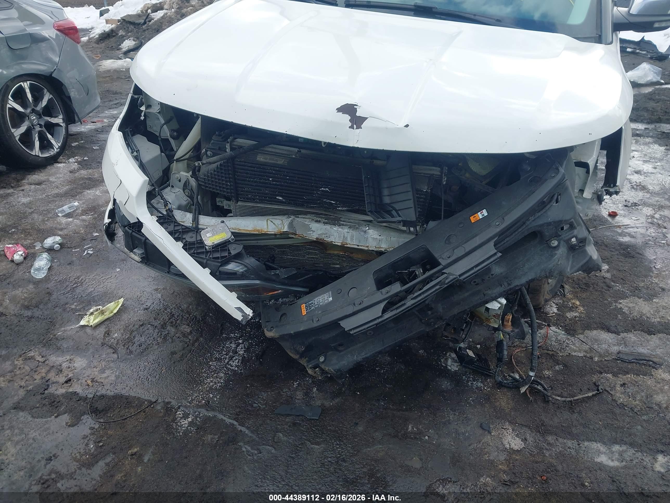 FORD EXPLORER image 6